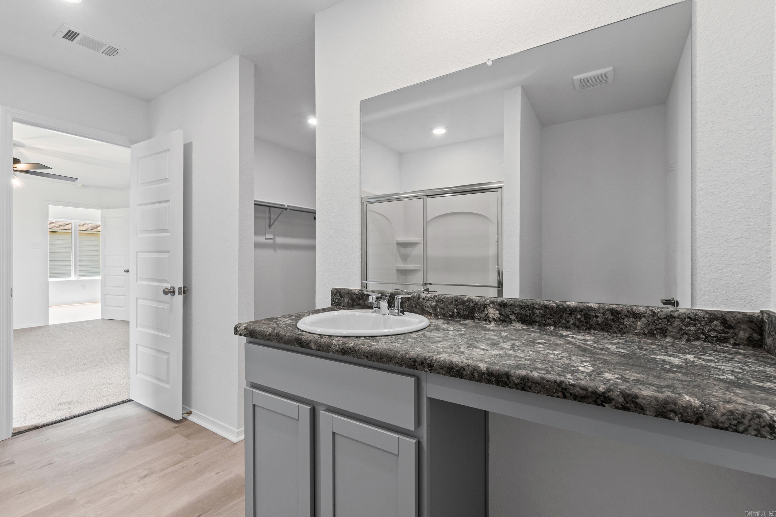 SOUTHFORK RANCH S/D PH I - Residential
