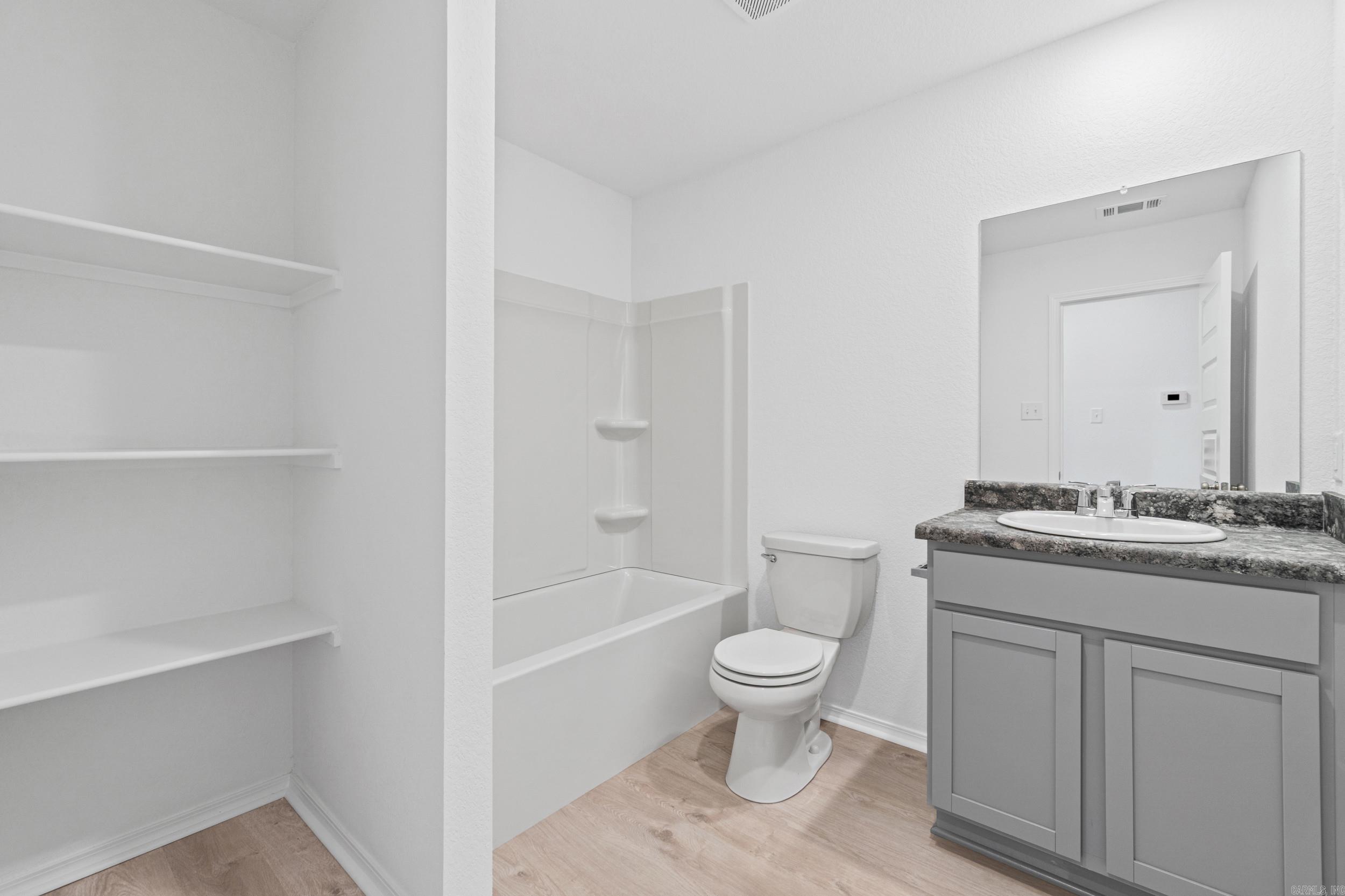 SOUTHFORK RANCH S/D PH I - Residential