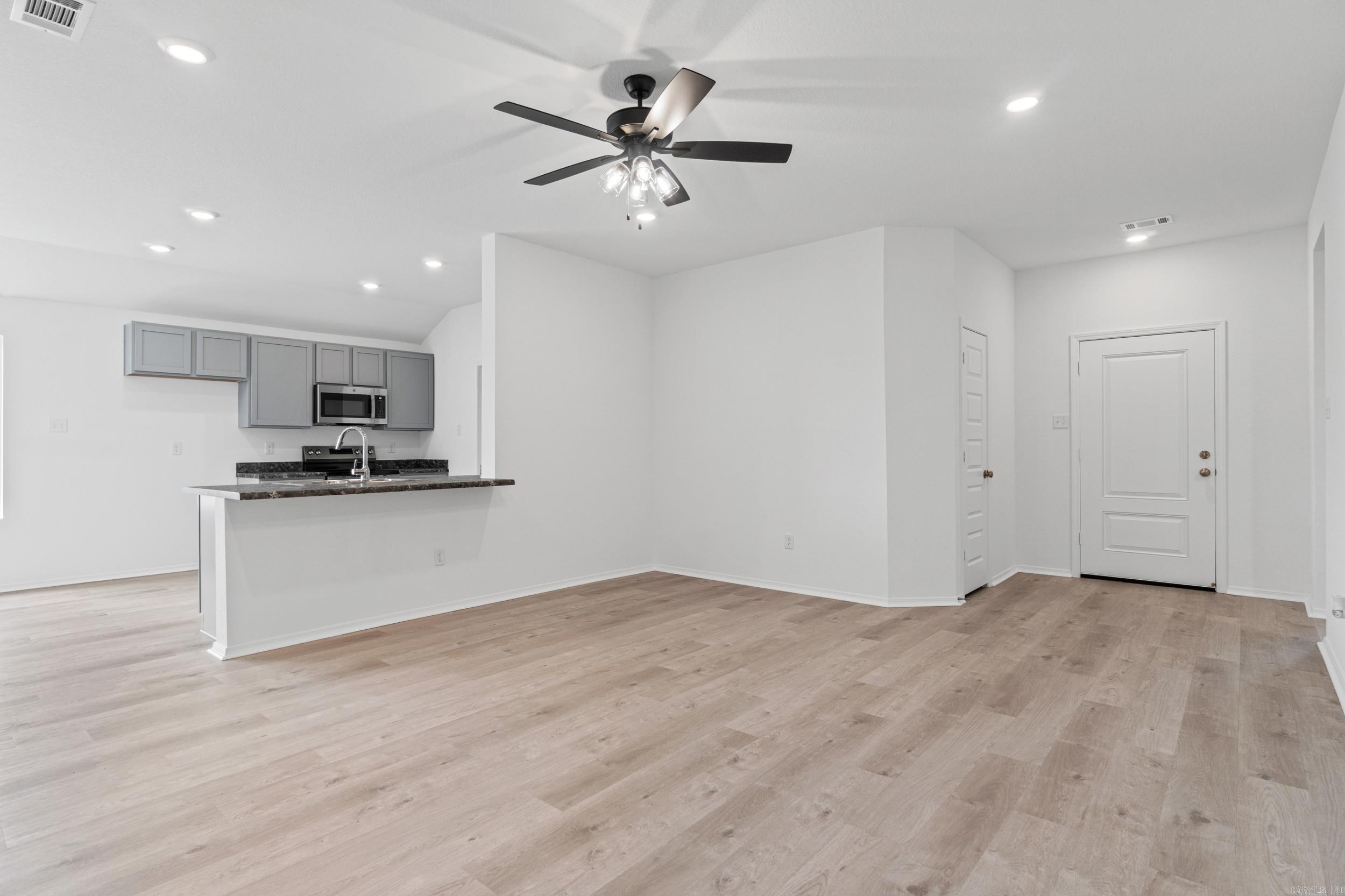 SOUTHFORK RANCH S/D PH I - Residential