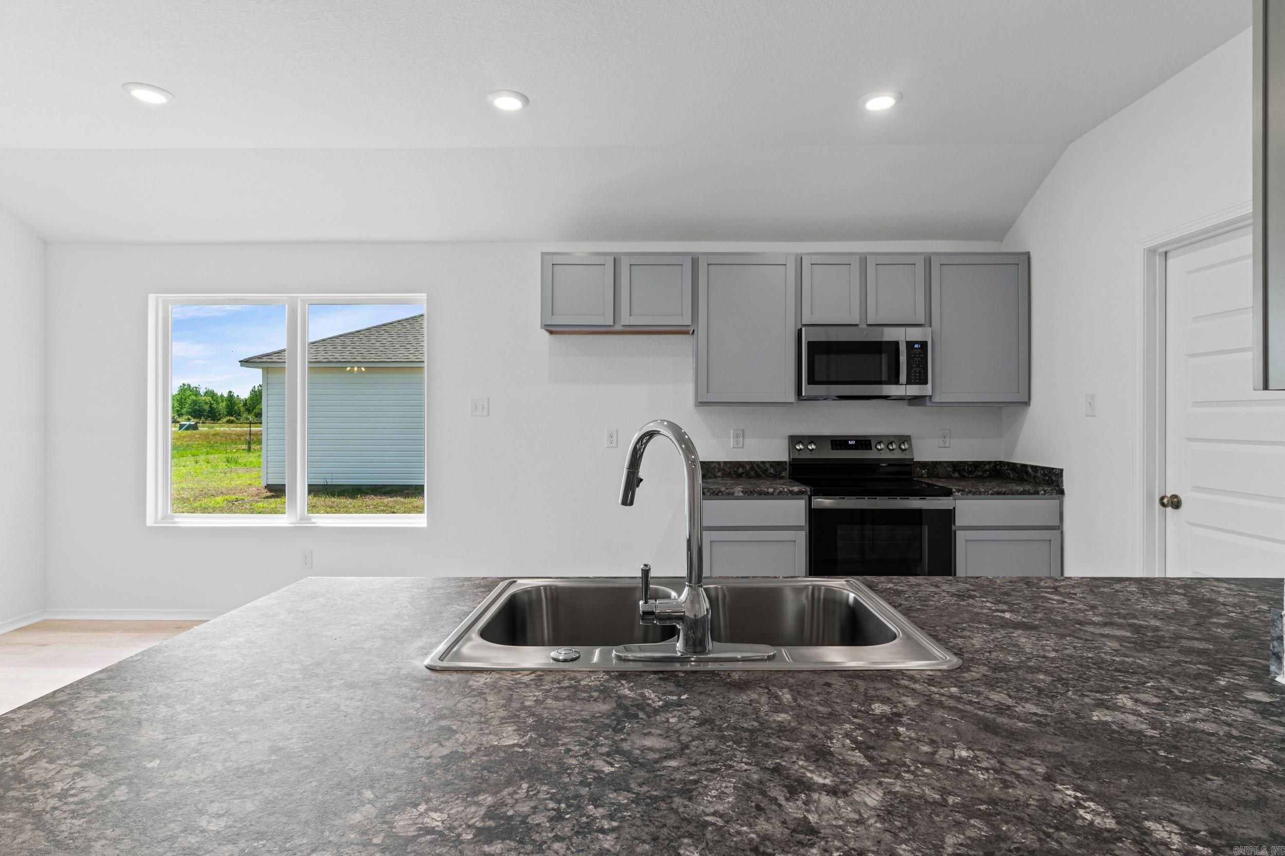 SOUTHFORK RANCH S/D PH I - Residential