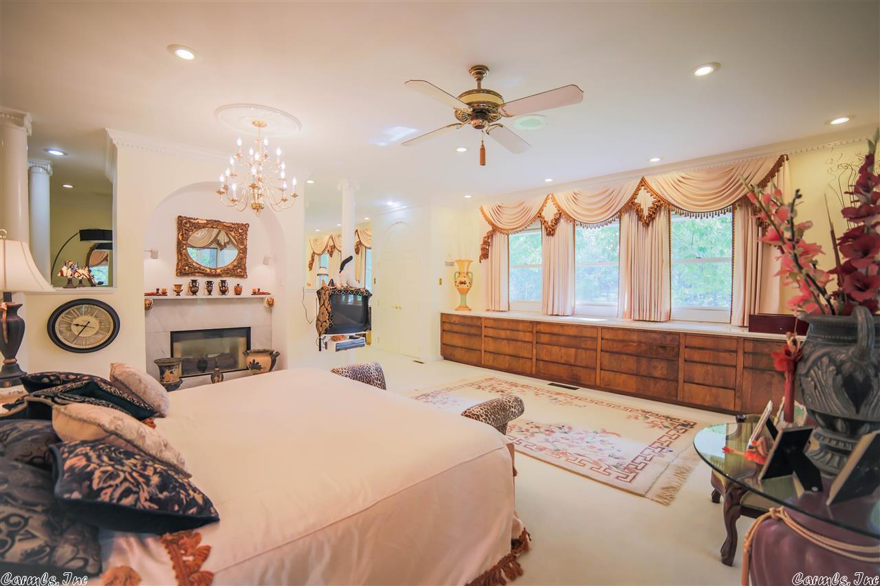 INDIAN HILLS - Residential