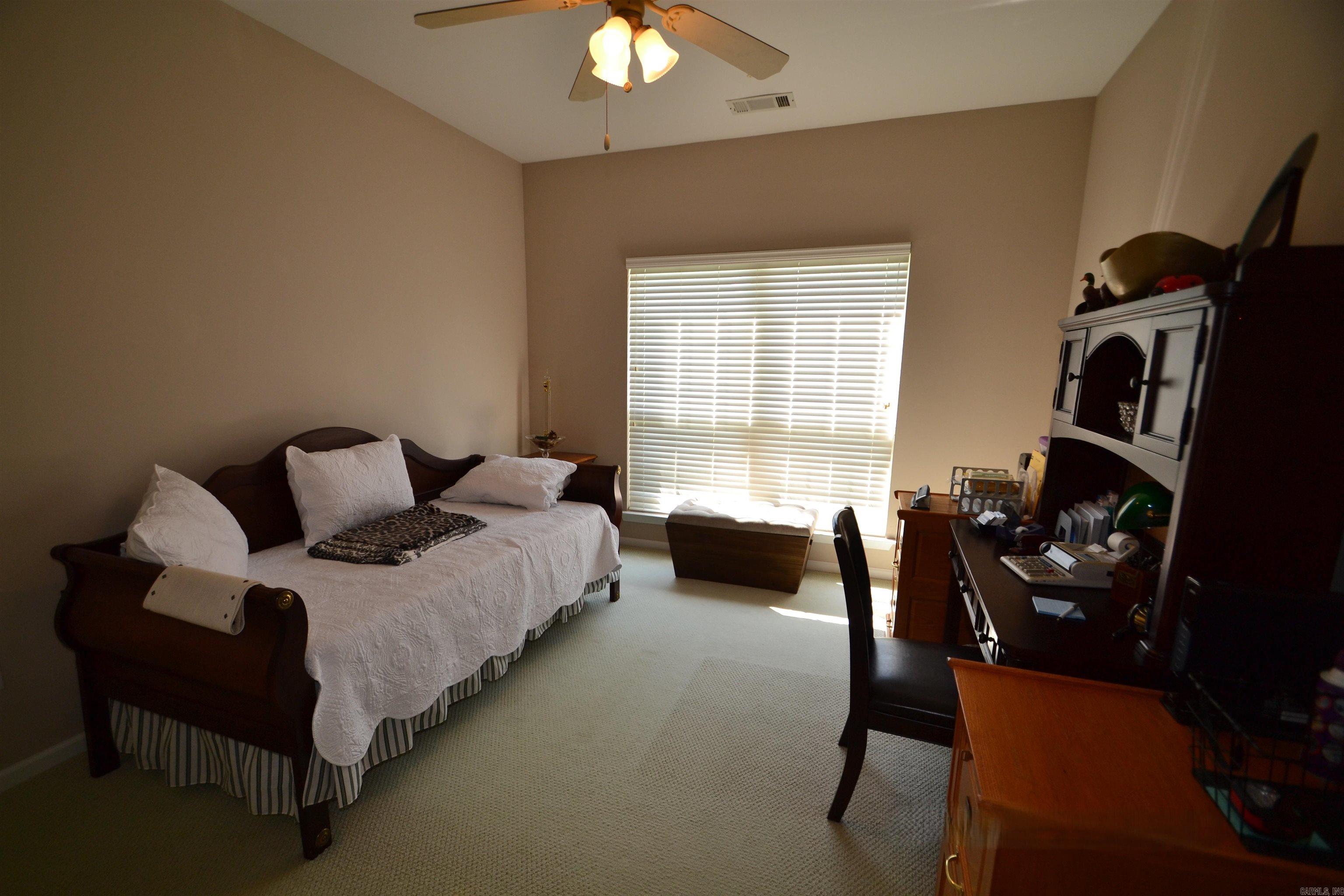 LEXINGTON PARK - Residential