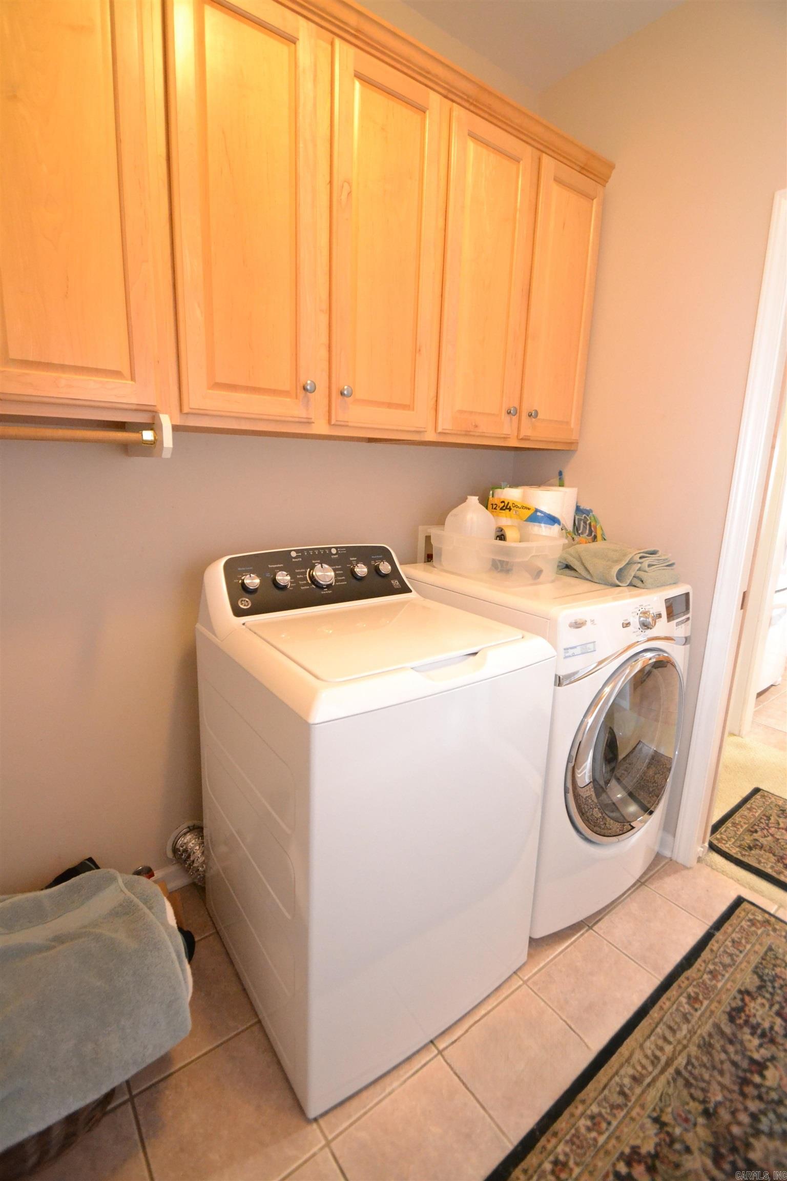 LEXINGTON PARK - Residential