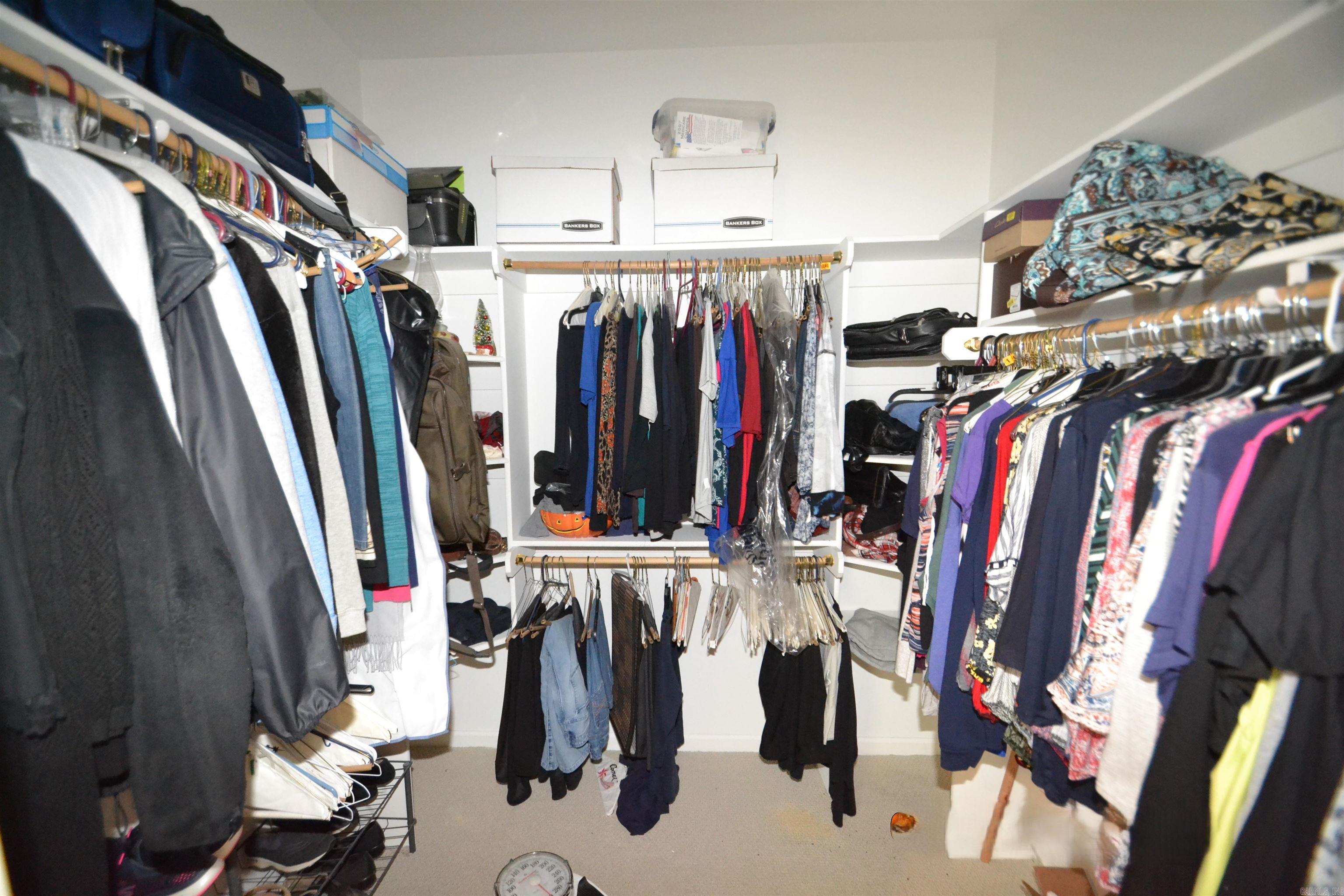 LEXINGTON PARK - Residential