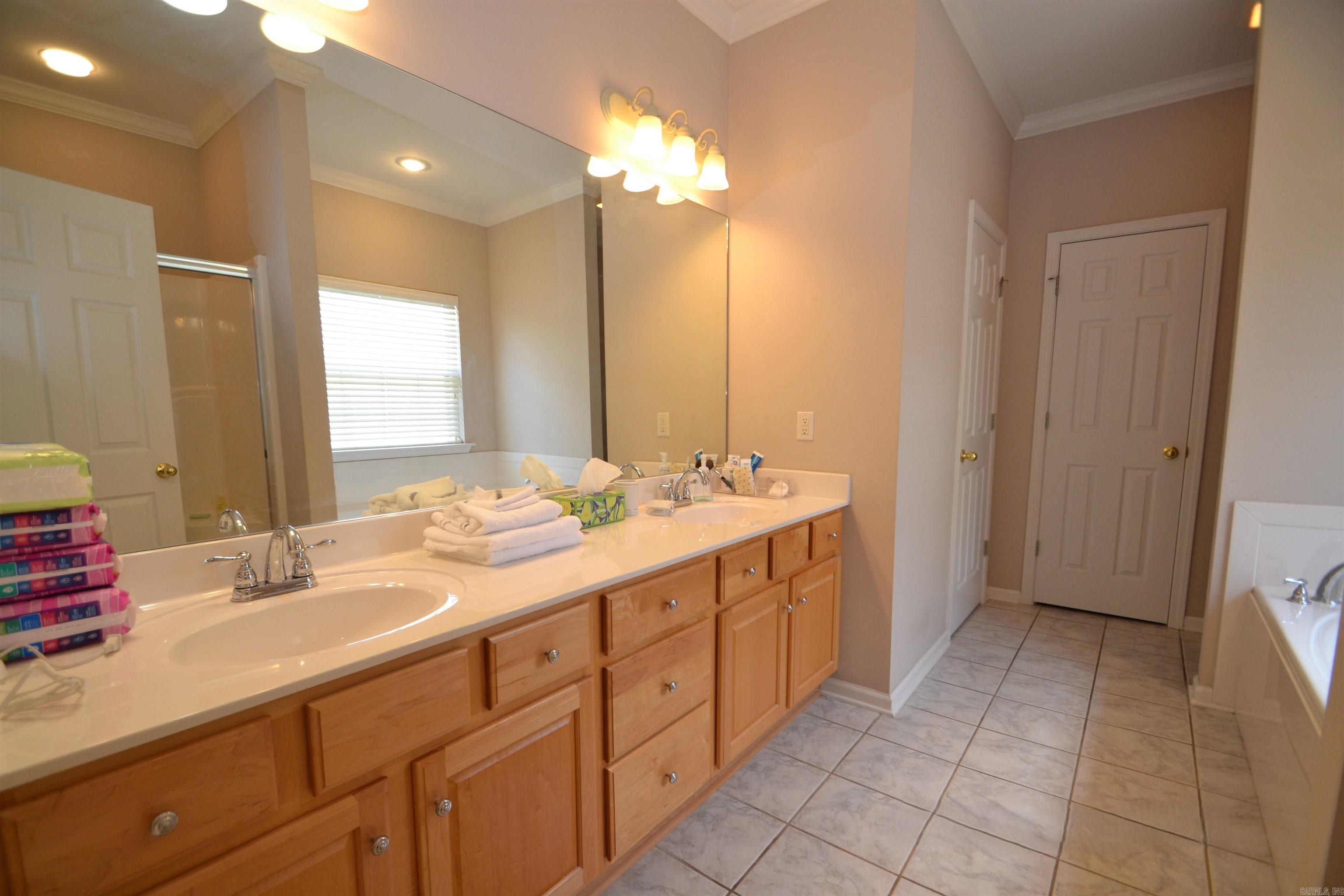 LEXINGTON PARK - Residential