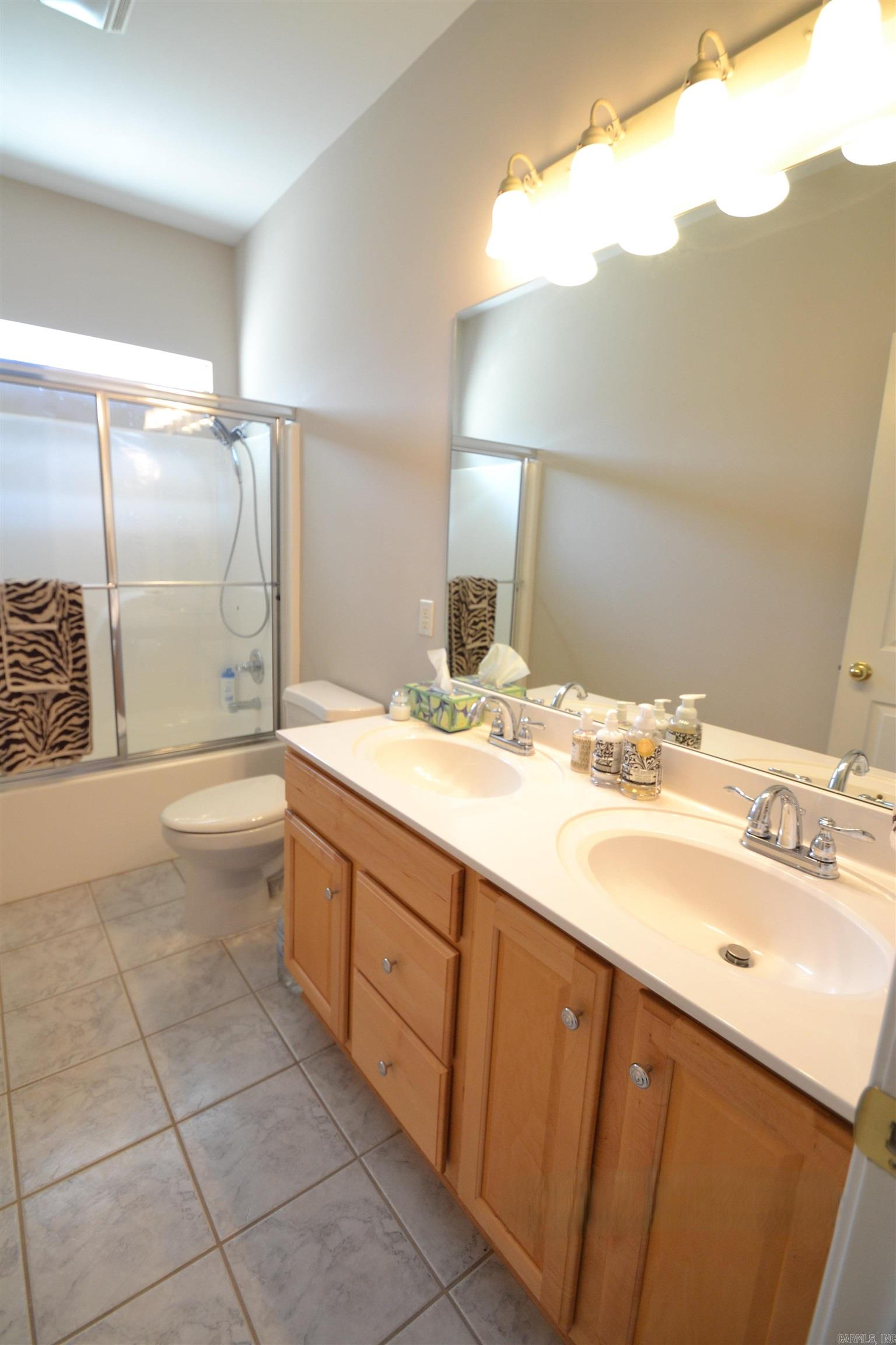 LEXINGTON PARK - Residential