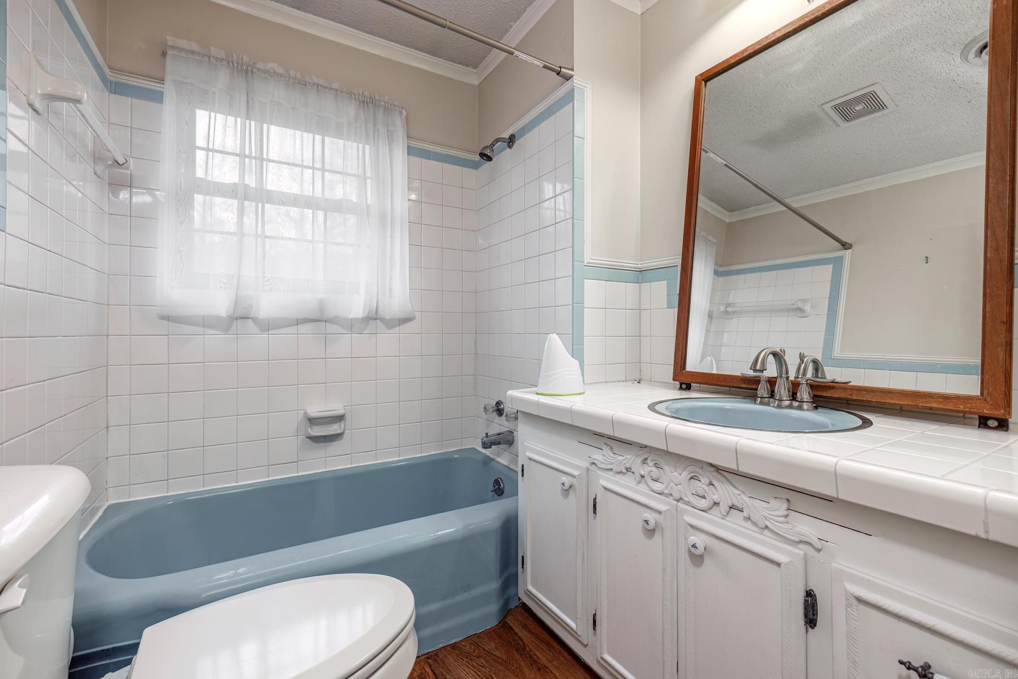 VALLEY VISTA - Residential