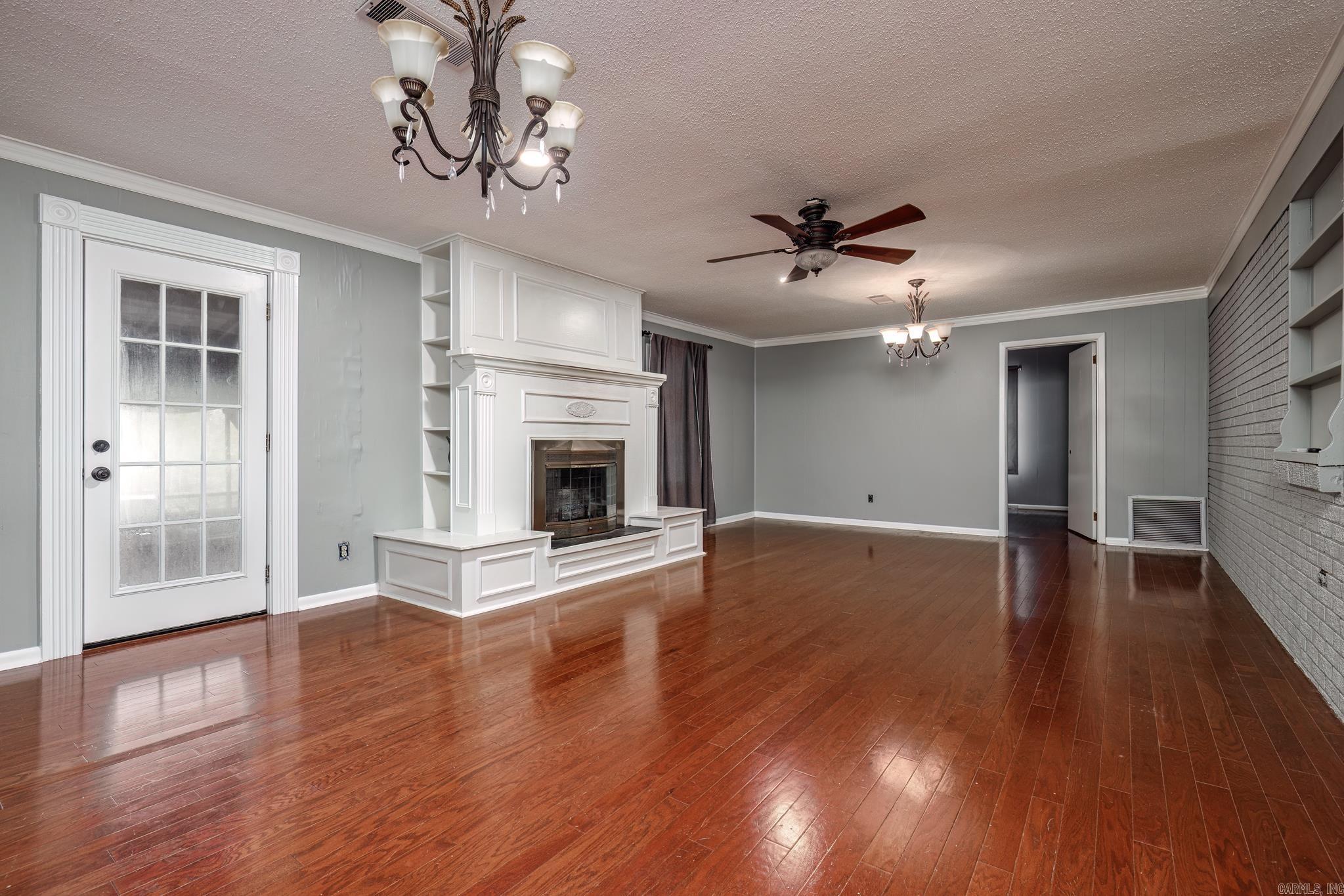 VALLEY VISTA - Residential