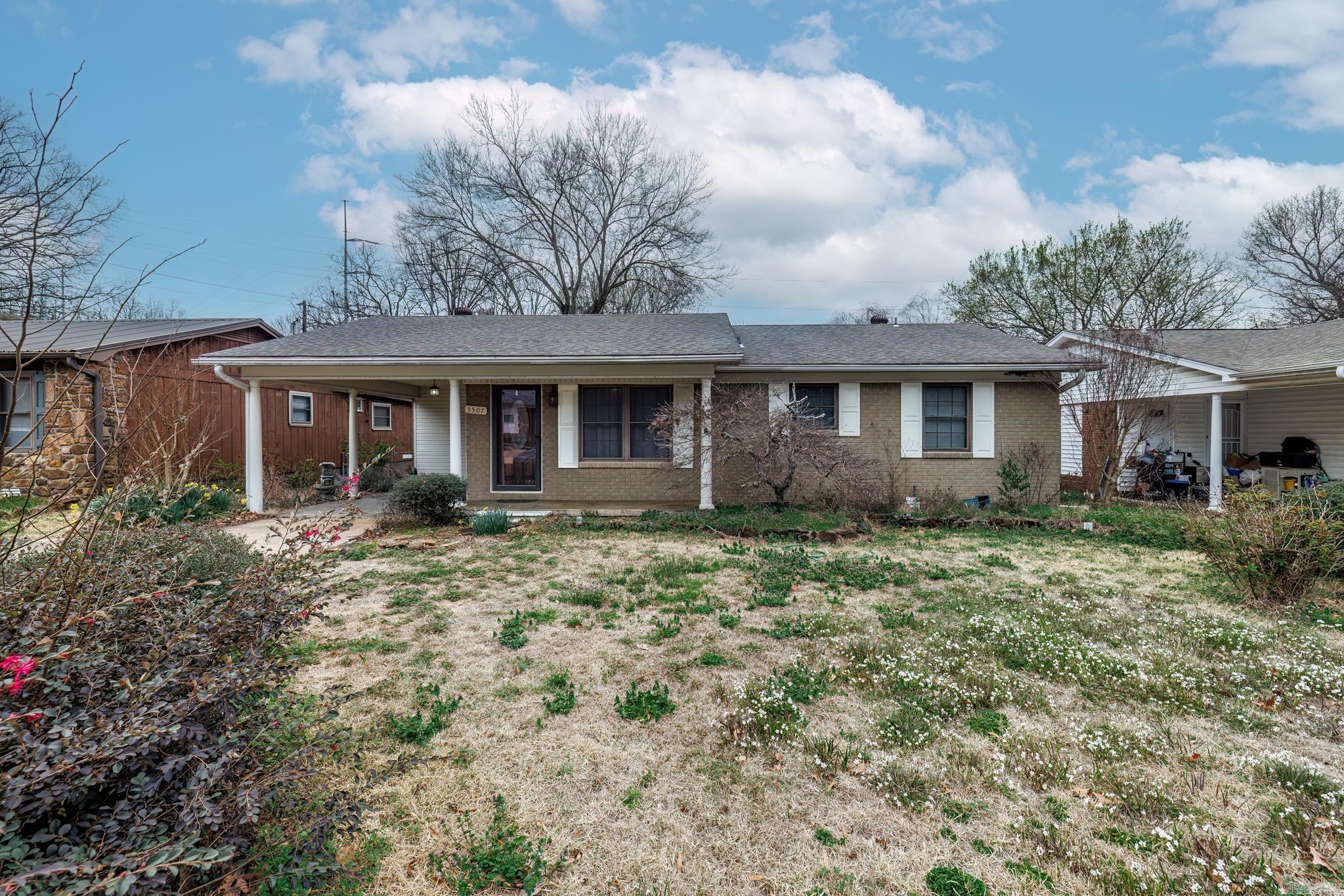 VALLEY VISTA - Residential