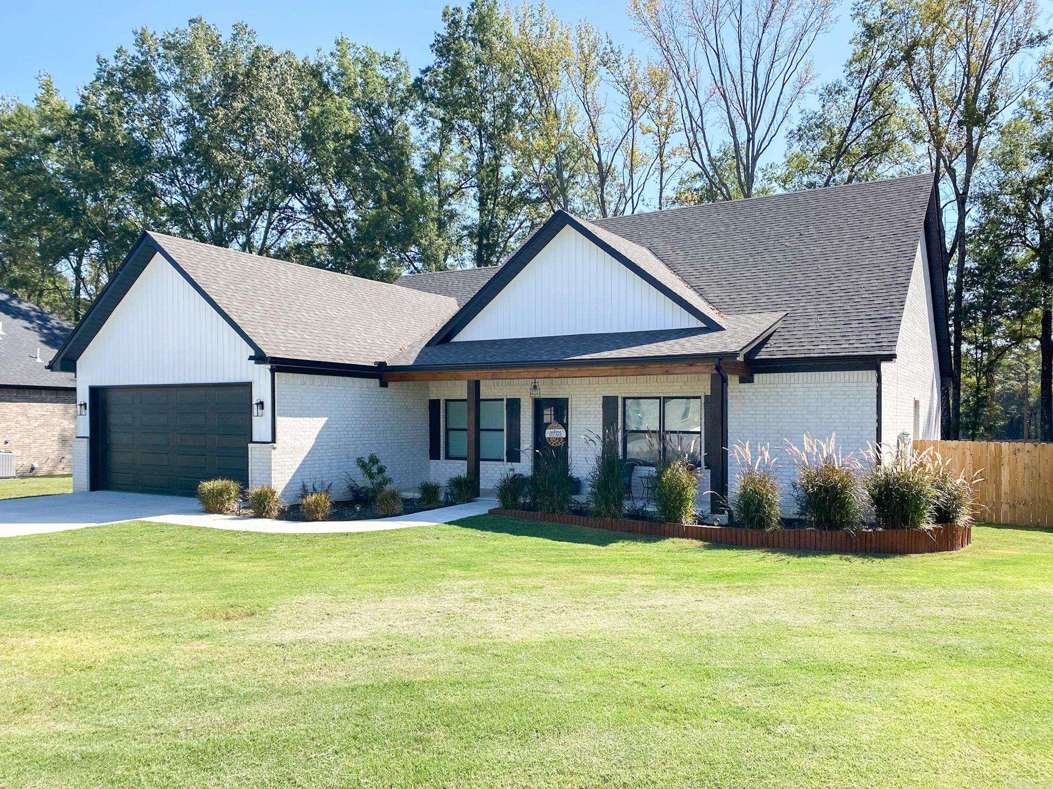 HIDDEN VALLEY ESTATES - Residential