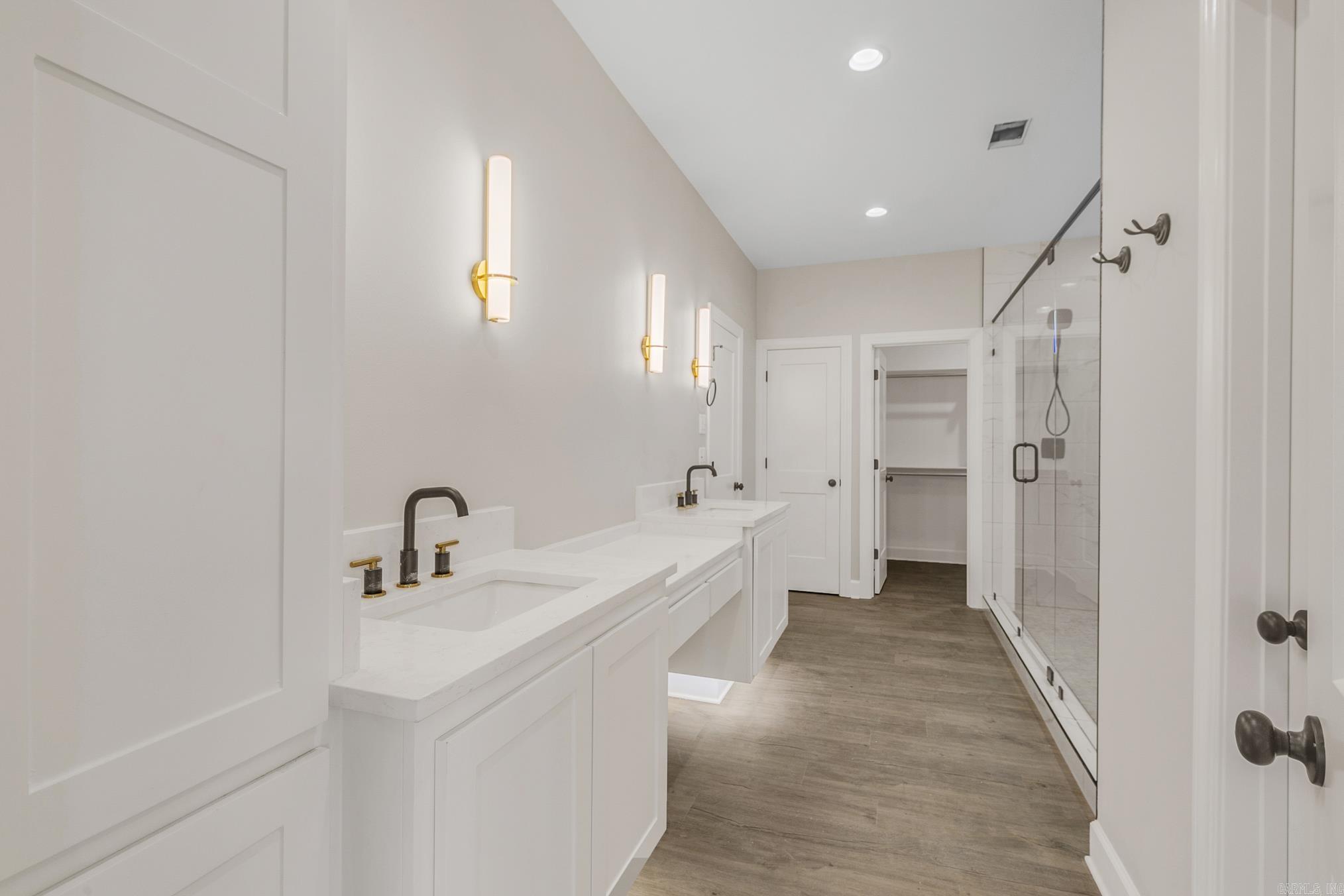 GREYSTONE - Residential