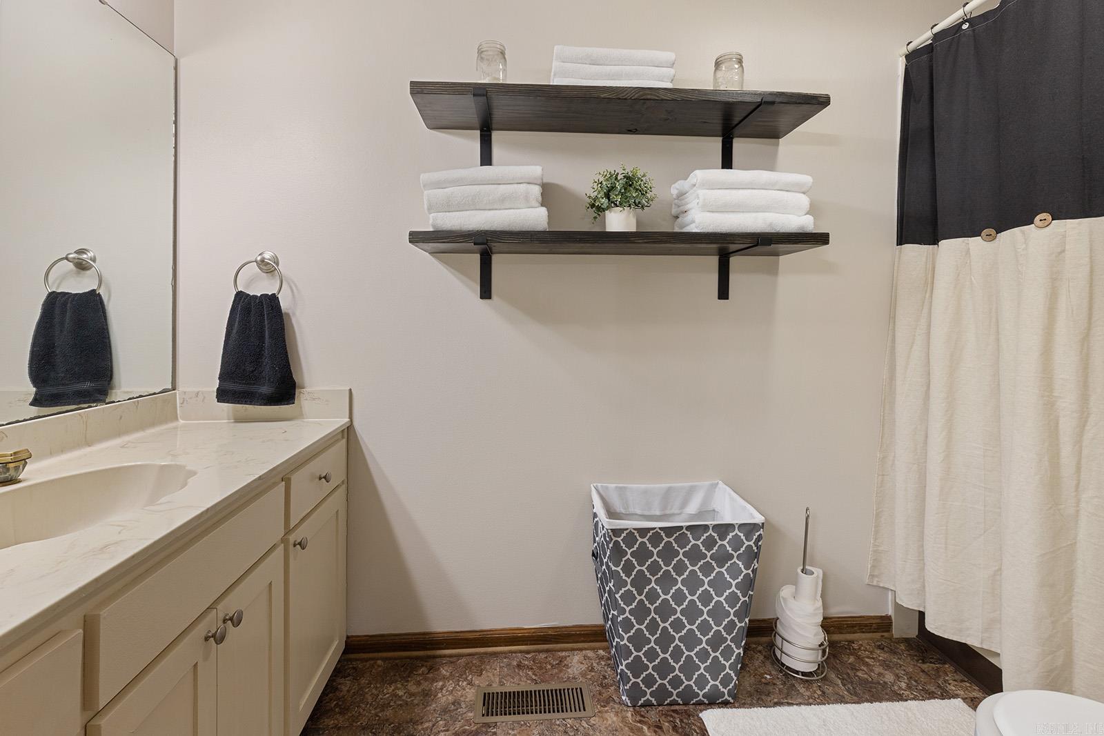 OVERBROOK - Residential