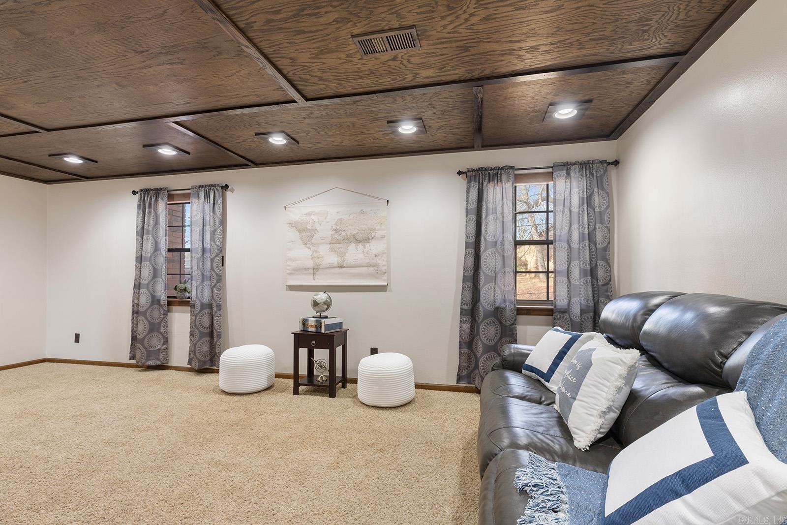 OVERBROOK - Residential