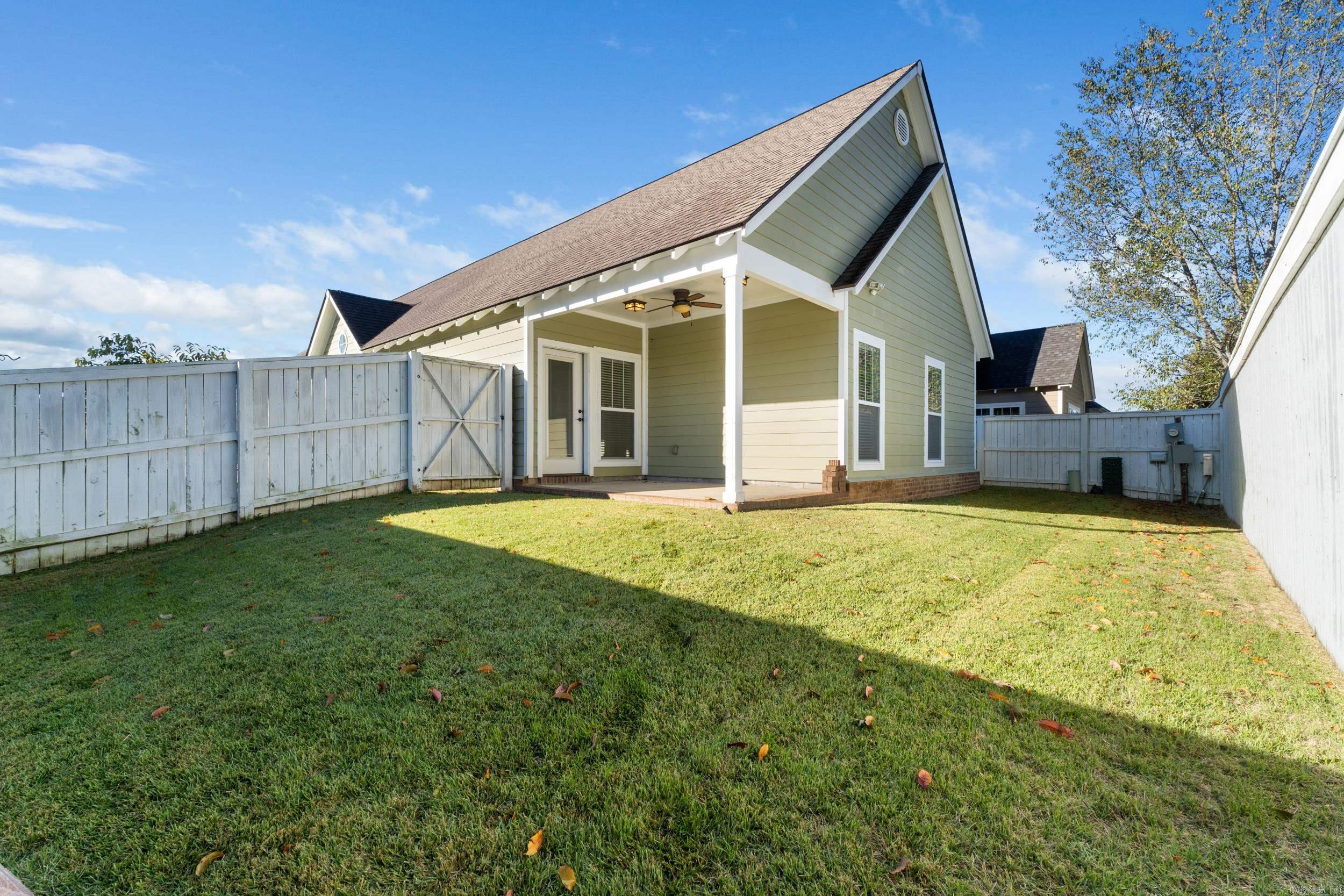 HOMES OF STONEBROOK COVE (THE) - Residential