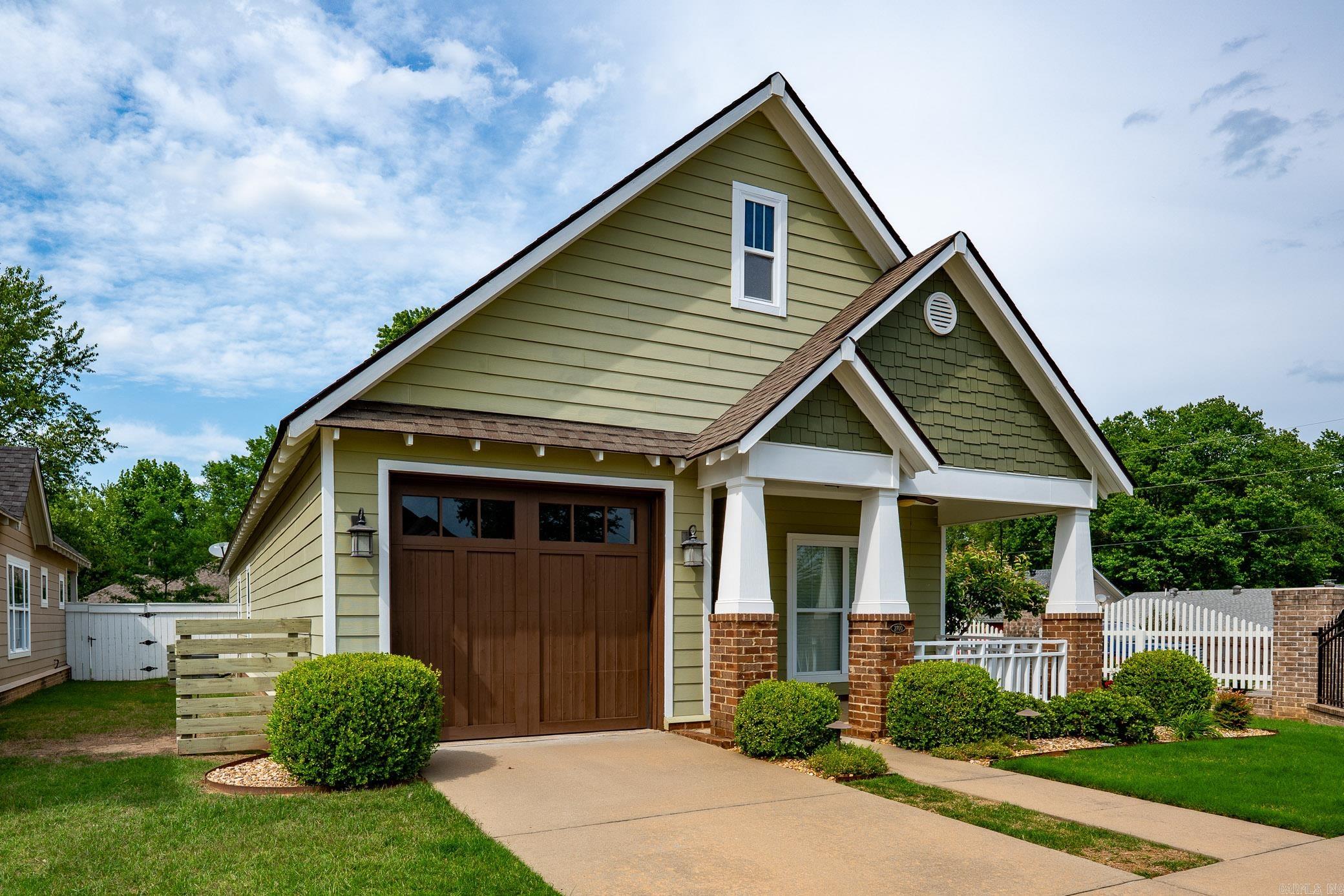 HOMES OF STONEBROOK COVE (THE) - Residential