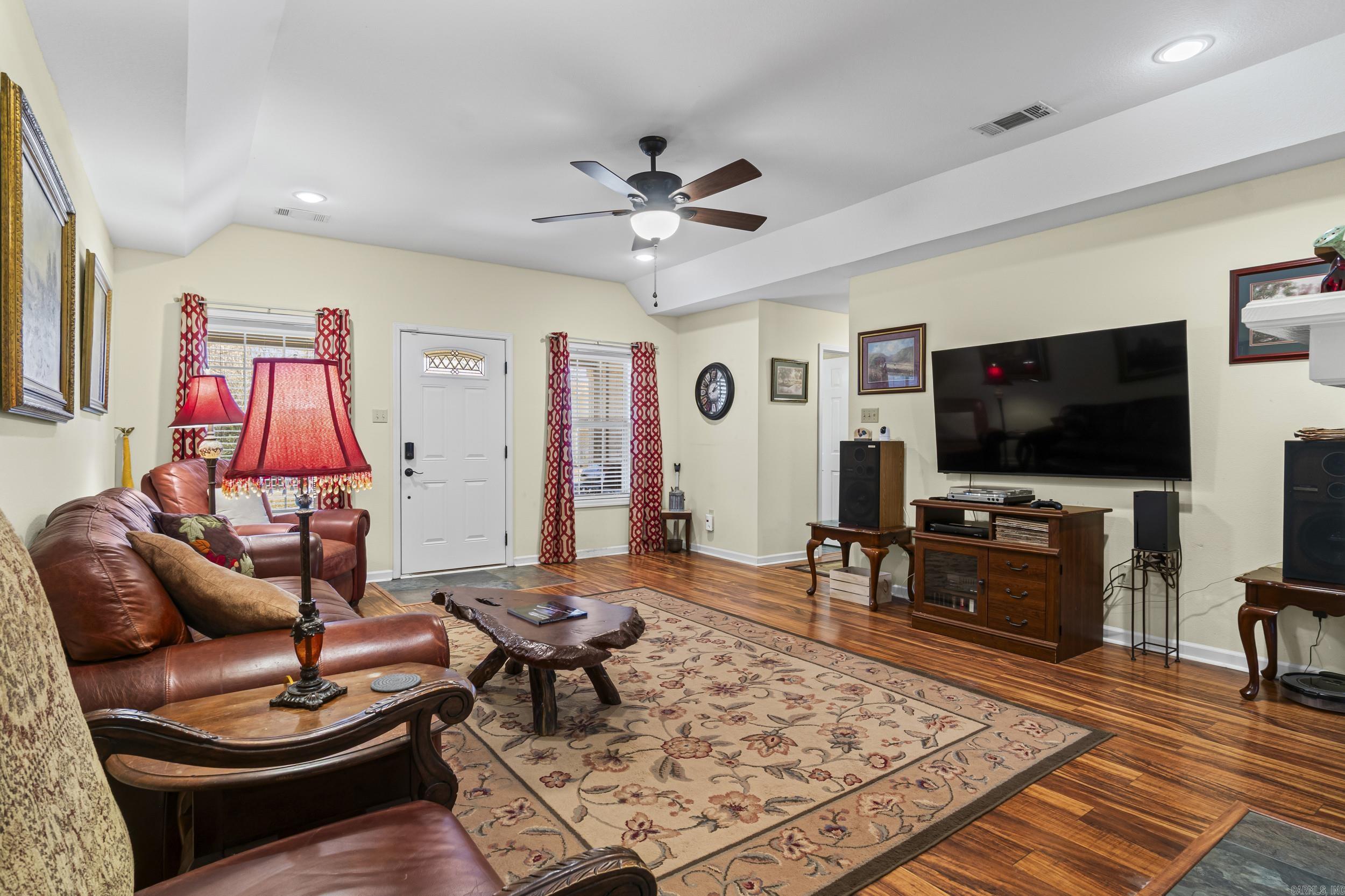 THE HEIGHTS - Residential