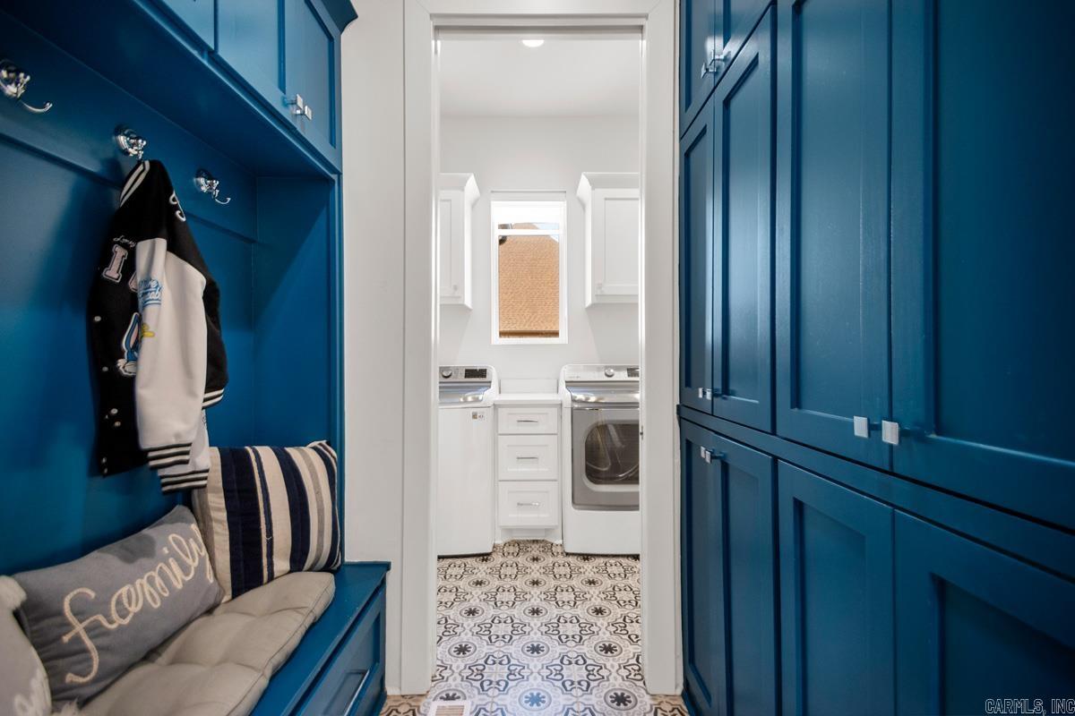 WESTSHORE ADDN HURRICANE LAKE ES - Residential