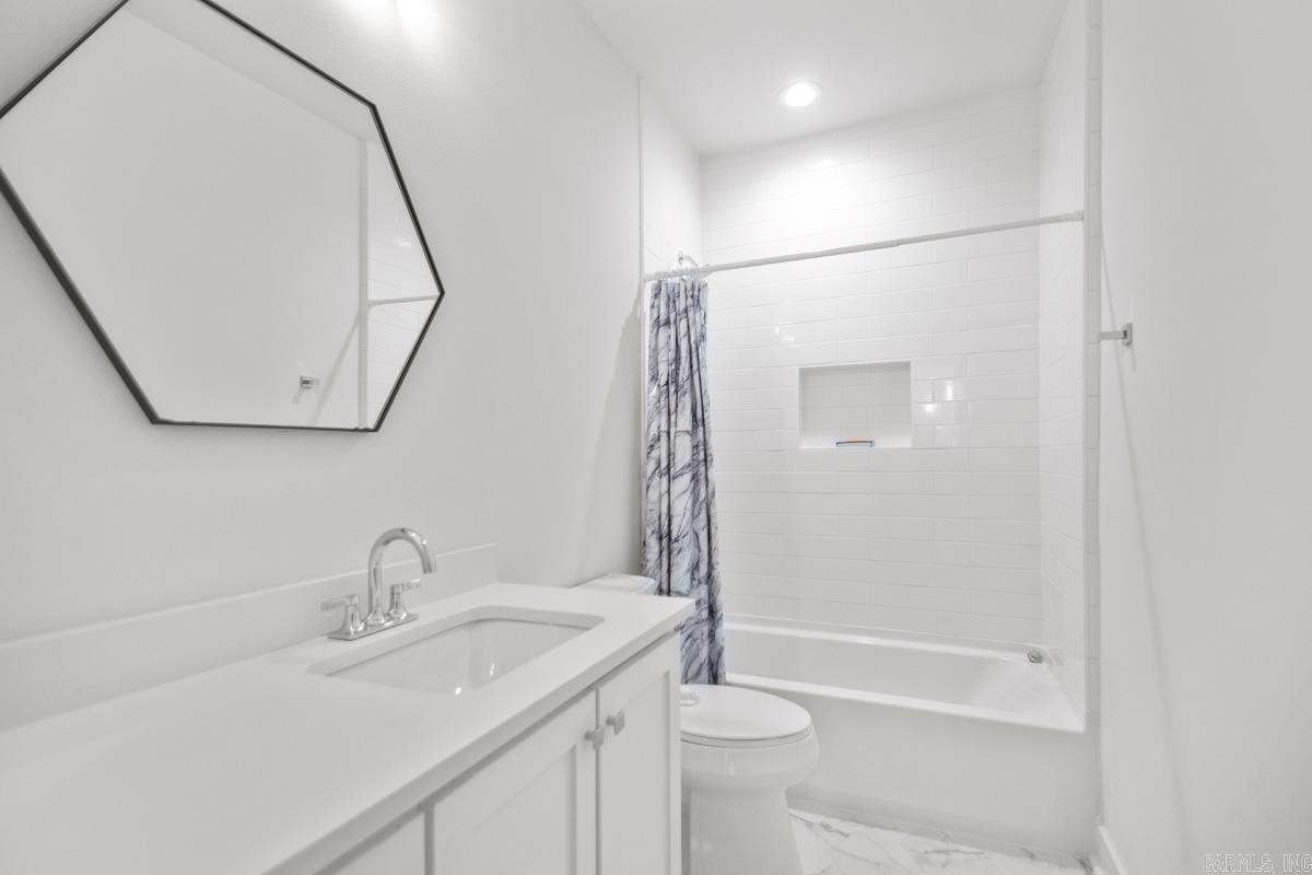 WESTSHORE ADDN HURRICANE LAKE ES - Residential