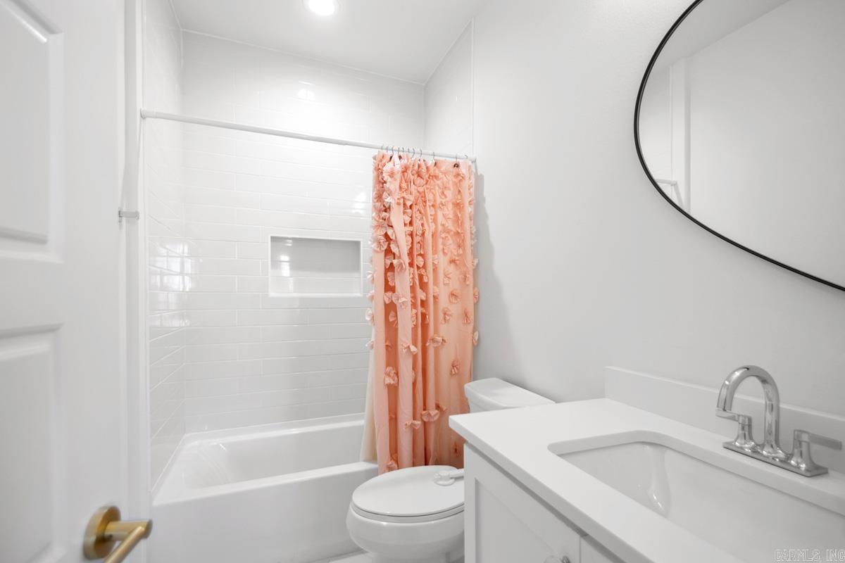 WESTSHORE ADDN HURRICANE LAKE ES - Residential