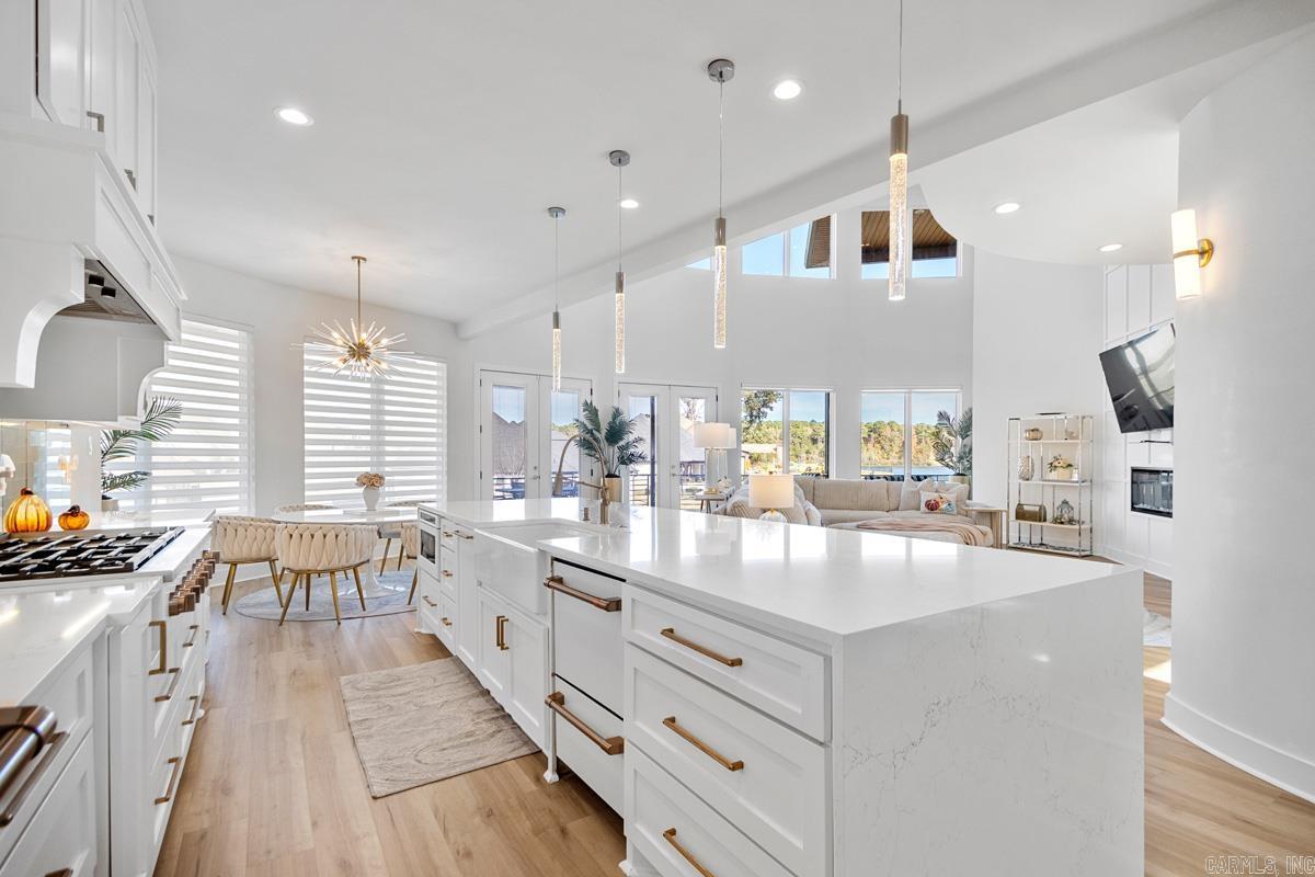 WESTSHORE ADDN HURRICANE LAKE ES - Residential