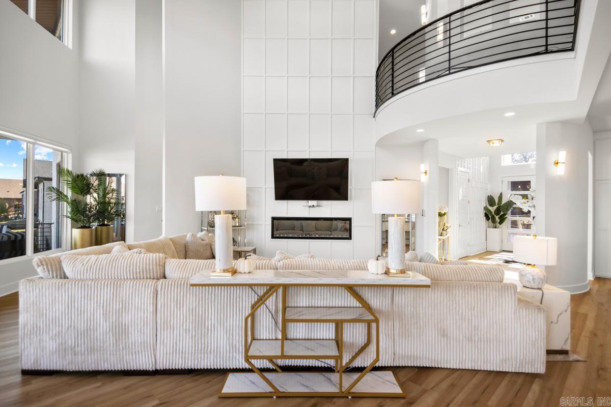 WESTSHORE ADDN HURRICANE LAKE ES - Residential