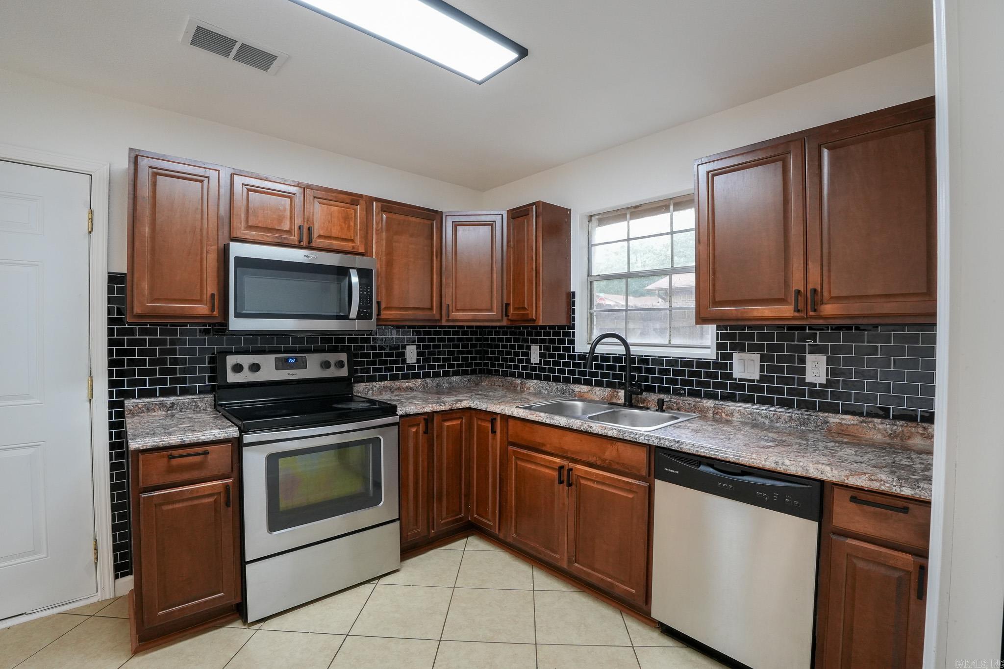 Springhill Manor - Residential