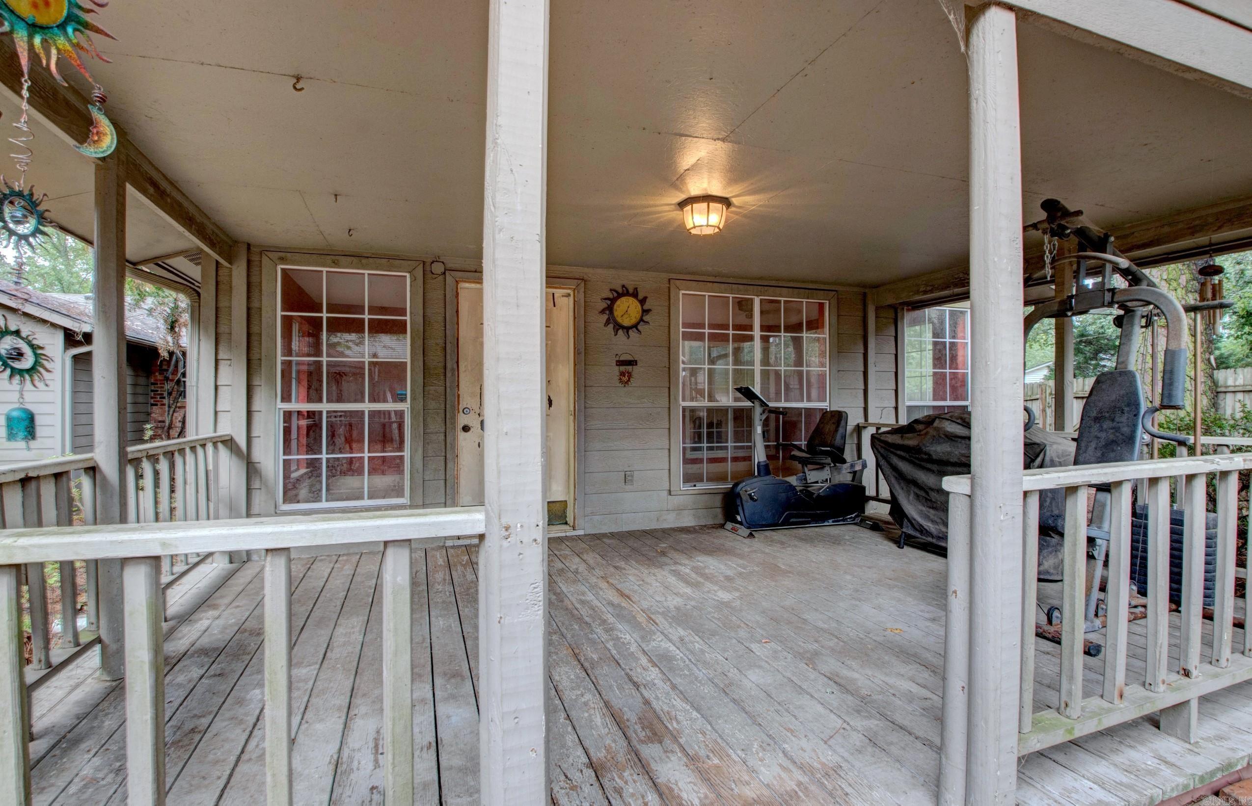 NORTH LAKEVIEW - Residential