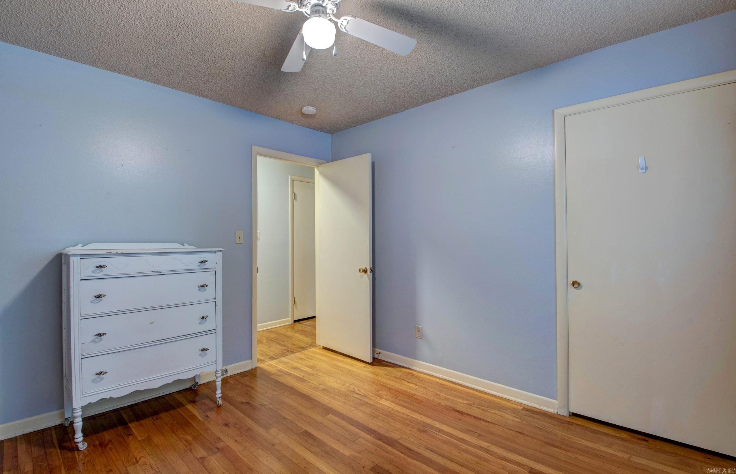 NORTH LAKEVIEW - Residential