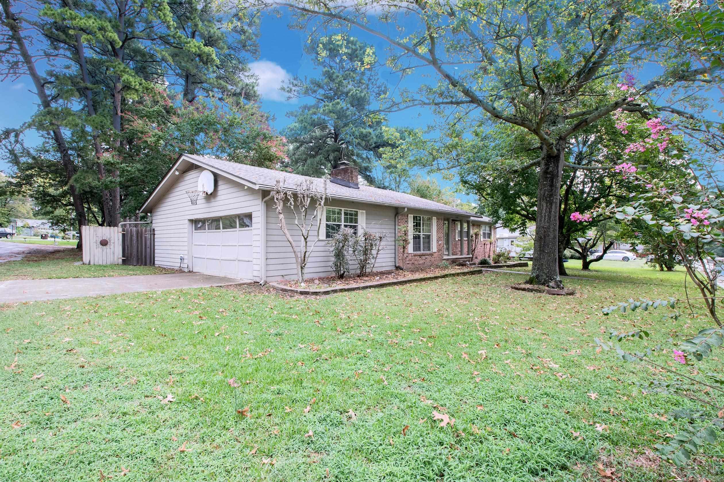 NORTH LAKEVIEW - Residential