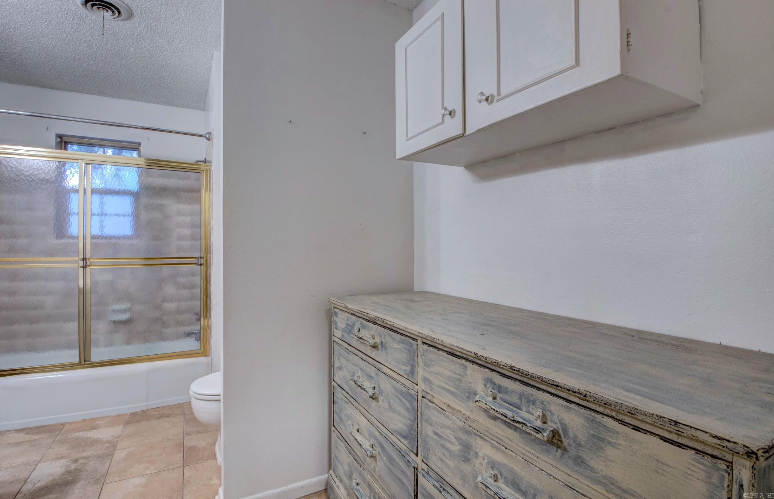 NORTH LAKEVIEW - Residential