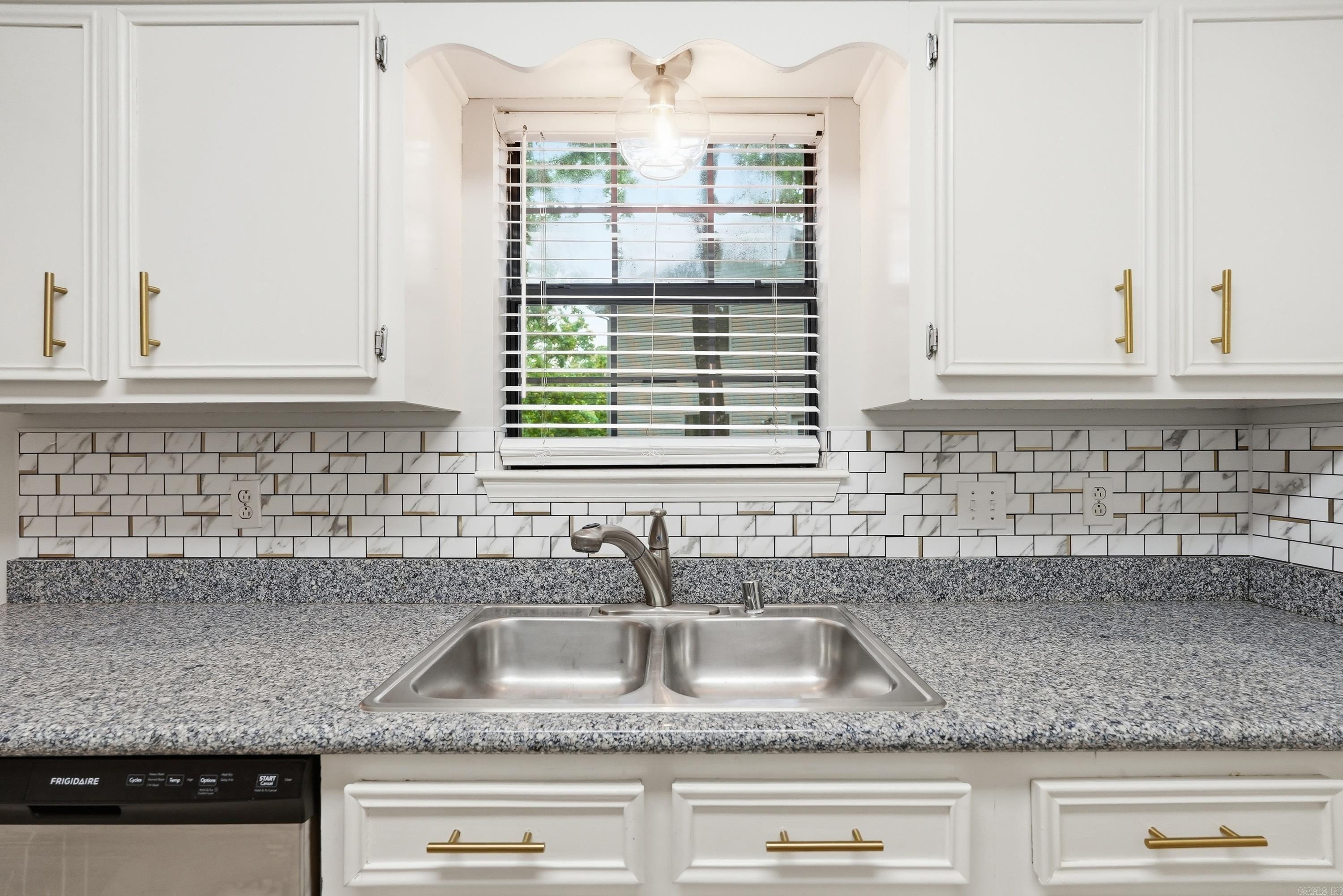 PLEASANT VIEW - Residential