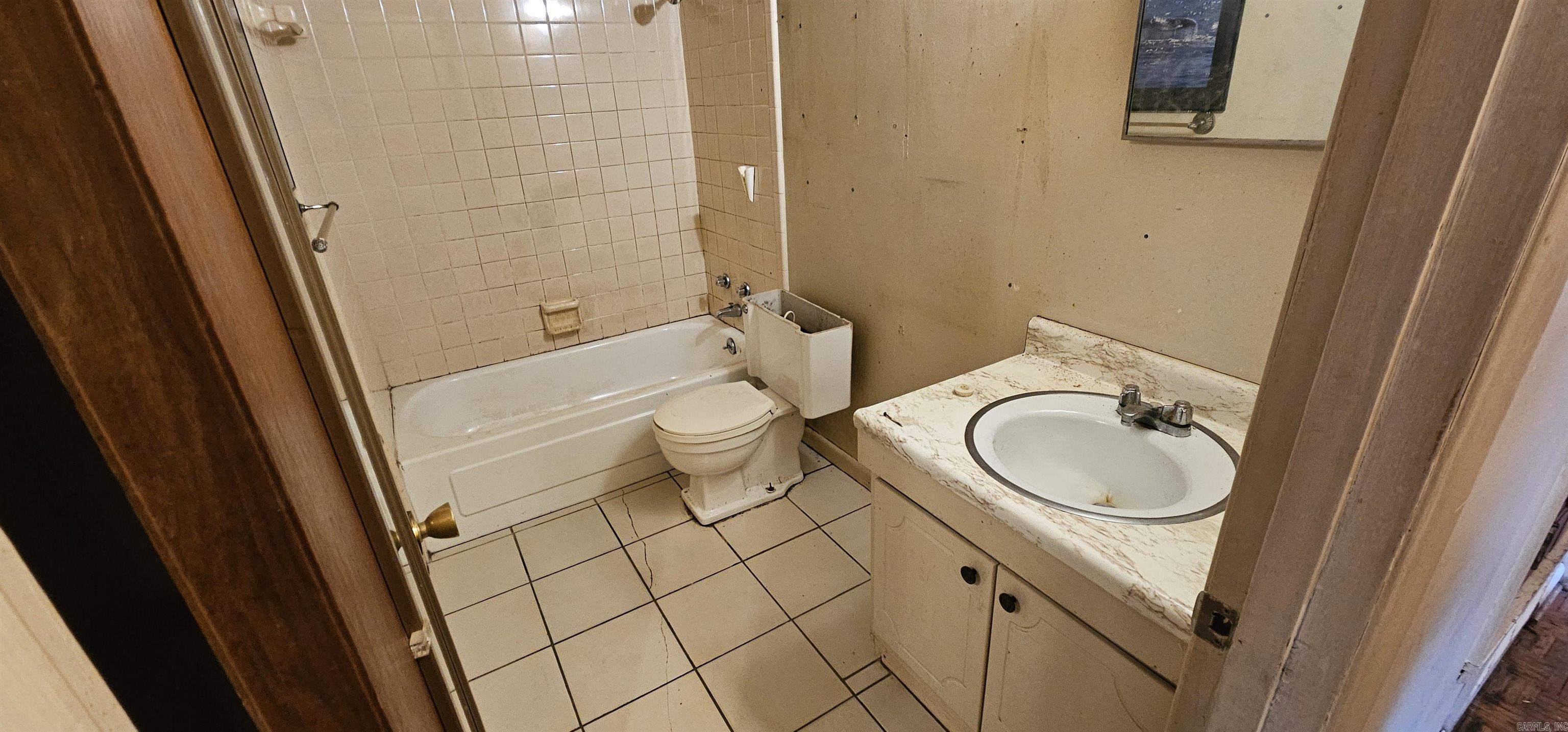 Lynn Dell Acres - Residential