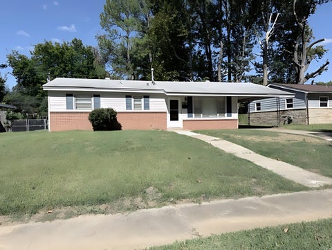 Photo of 308 Brewer Street, Jacksonville, AR 72076 (MLS # 26042505)