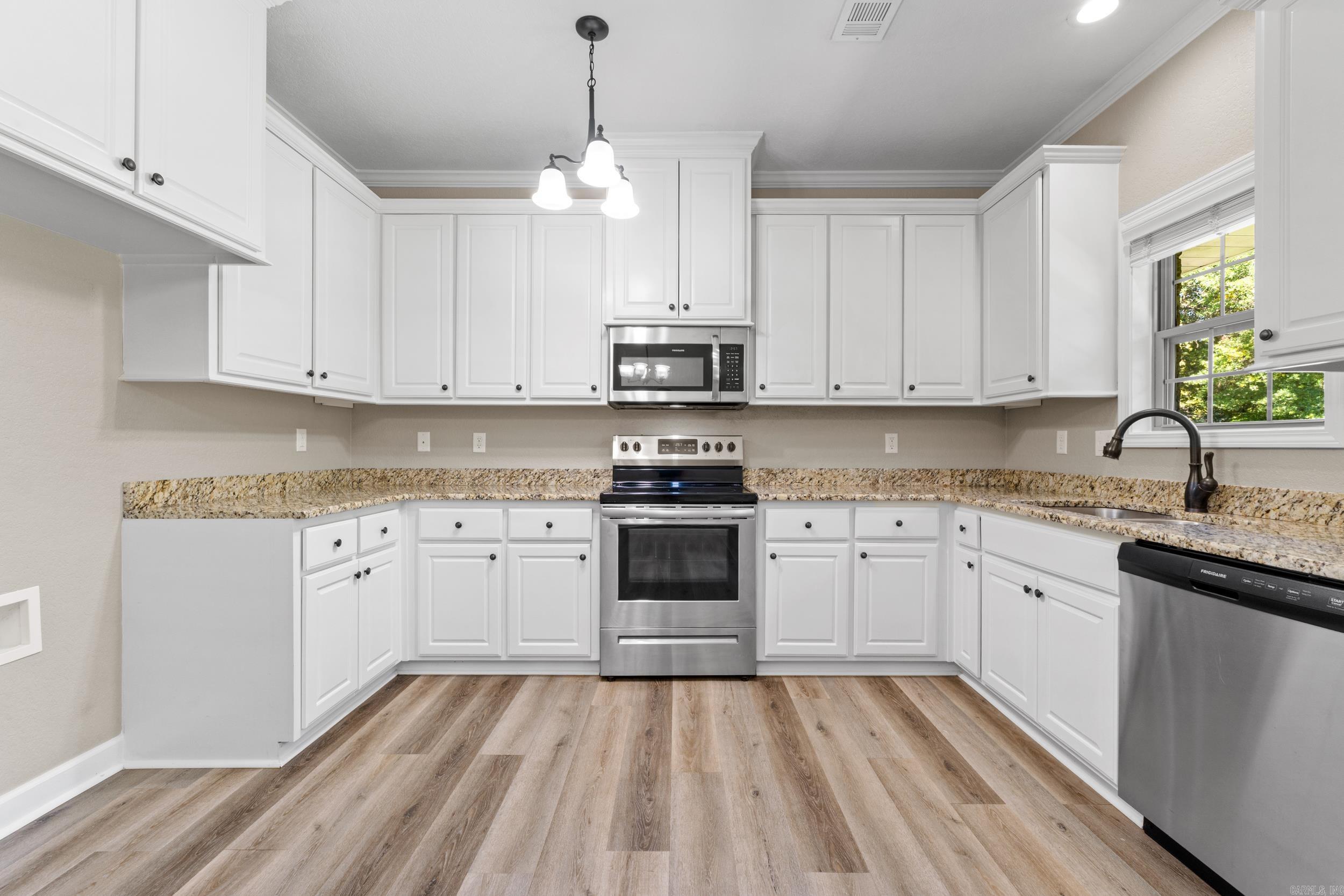 LAUREL COURT SUBDIVISION - Residential