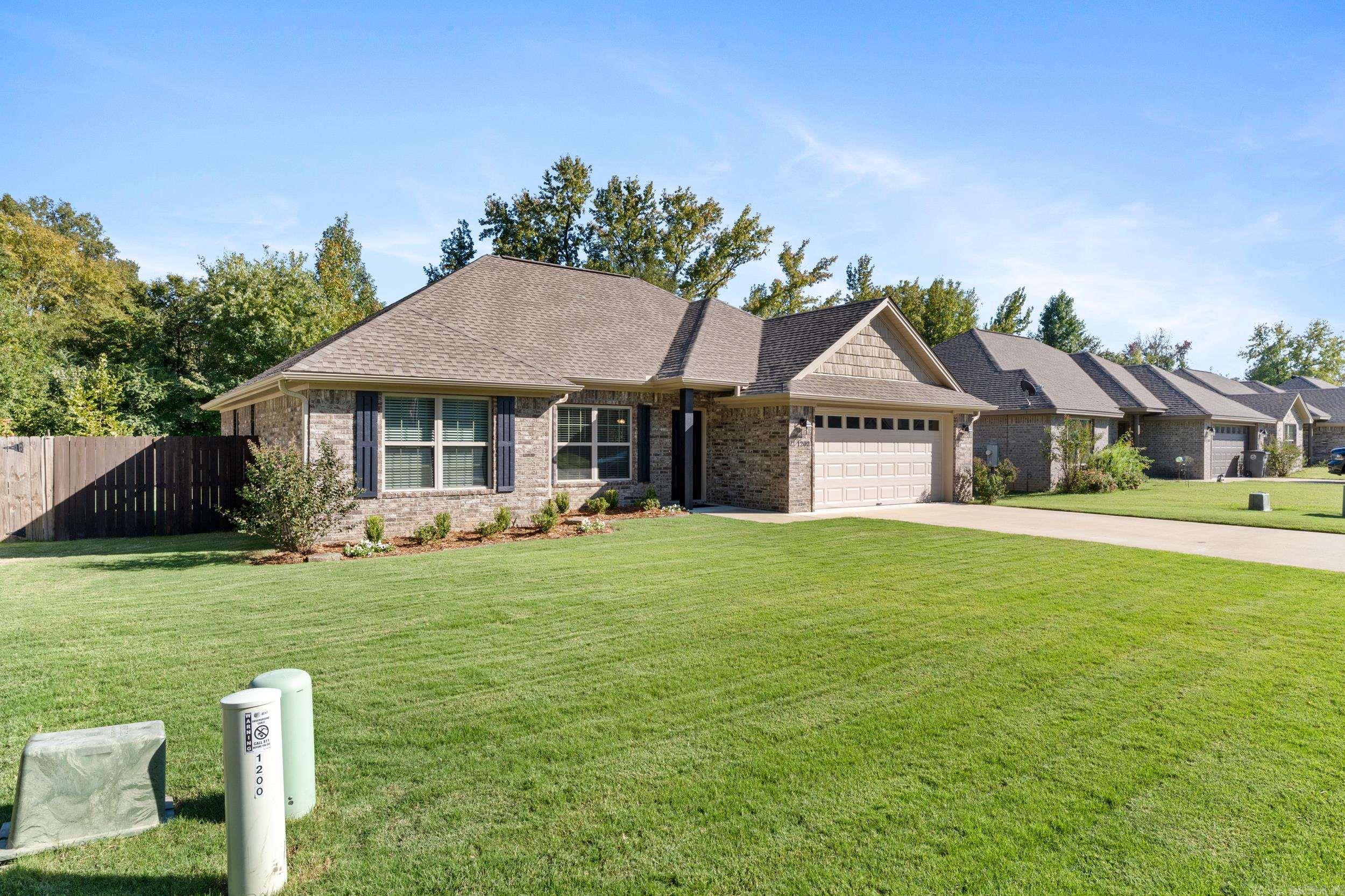 LAUREL COURT SUBDIVISION - Residential