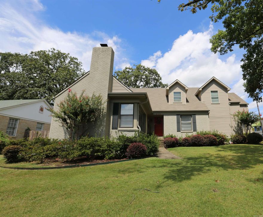 Beautiful cottage in the Heights. 7 Minutes to UAMS 4 Bedrooms and 2.5 bathrooms. 2 car garage with a security system. The home has fresh paint and new windows have been added. Hardwood flooring in living and bedrooms.  This home is located in a quiet area and the backyard has tons of privacy with a fenced backyard.