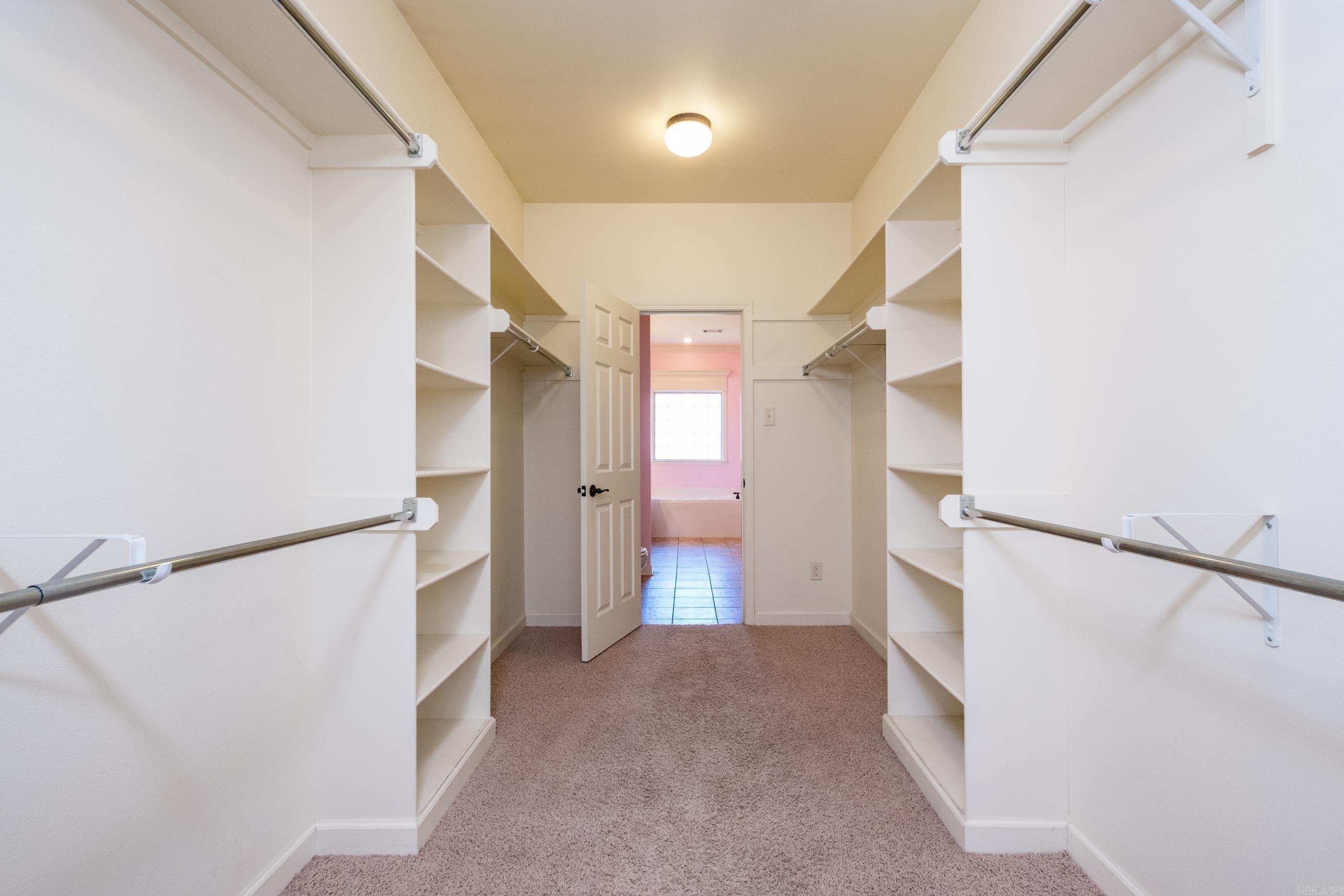 MILLERS CROSSING - Residential