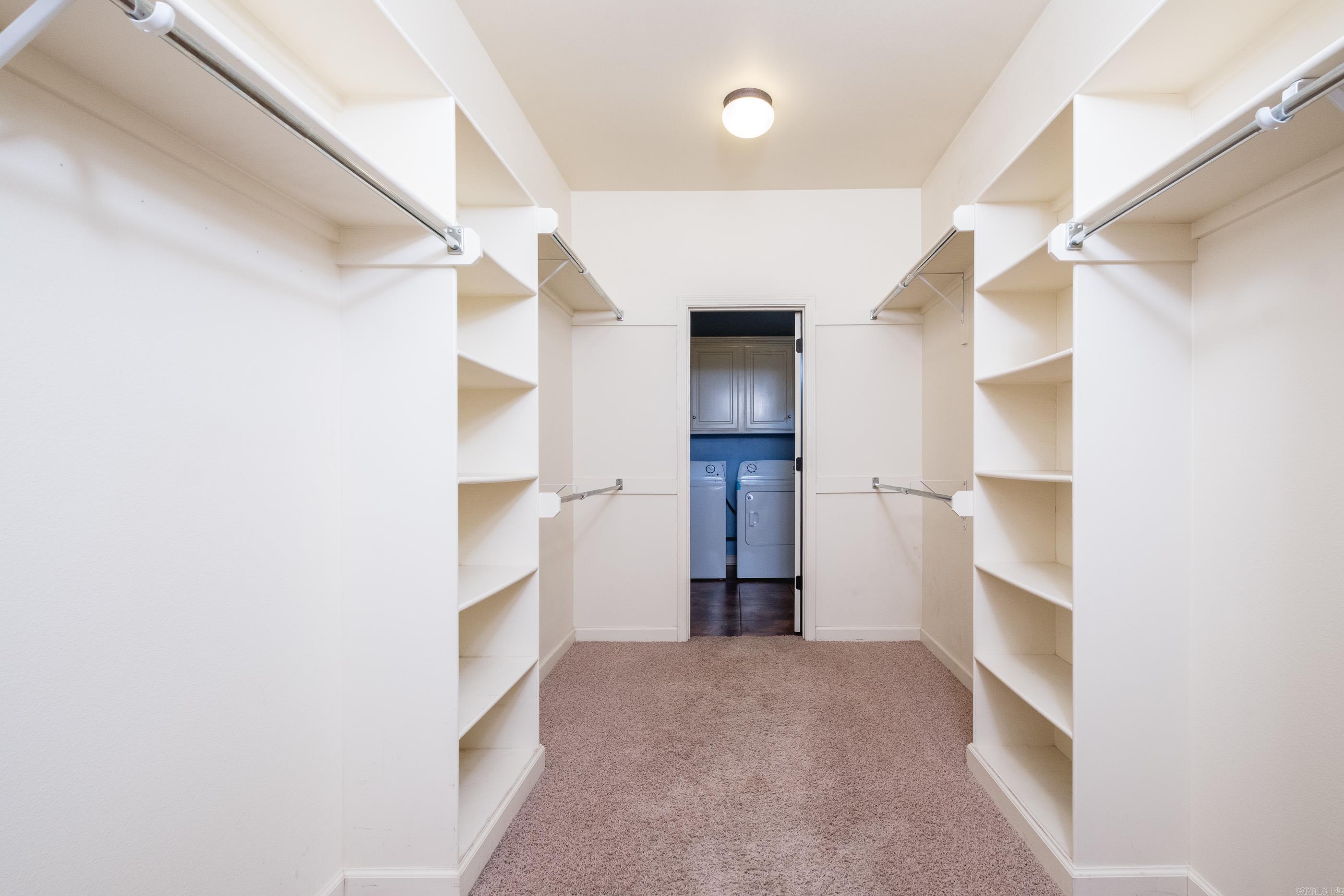 MILLERS CROSSING - Residential