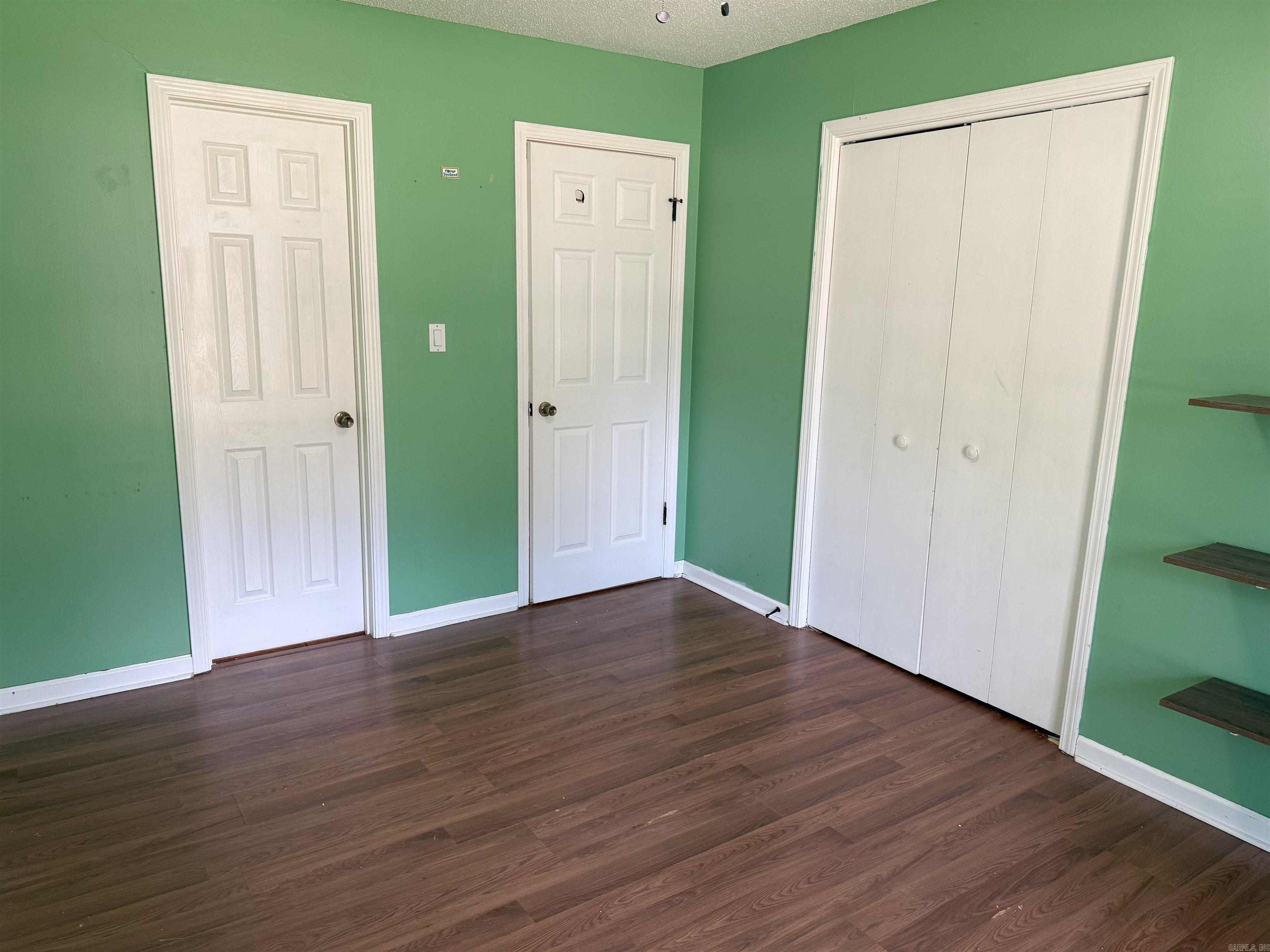 MEADOW LARK SUB - Residential