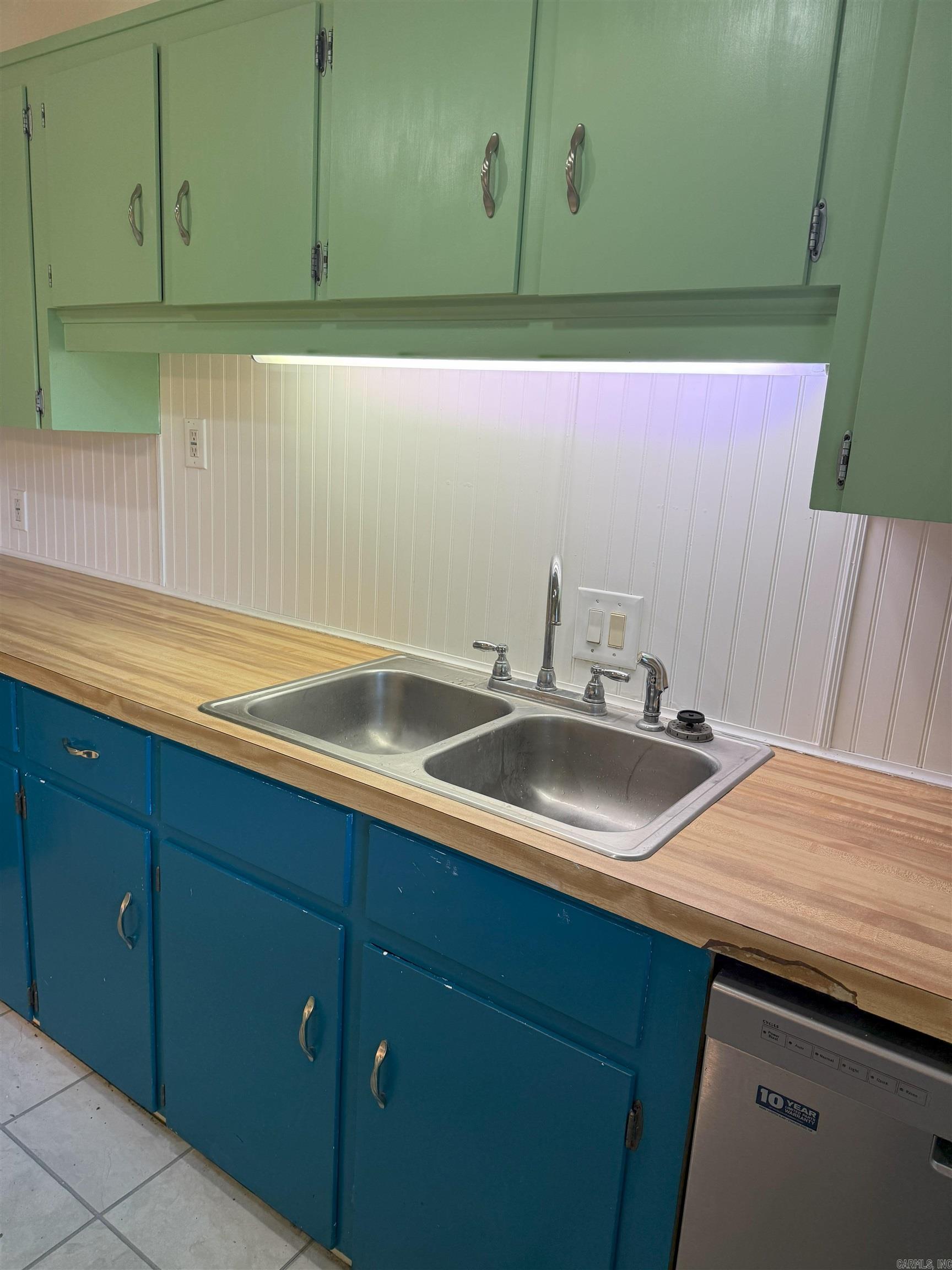 MEADOW LARK SUB - Residential