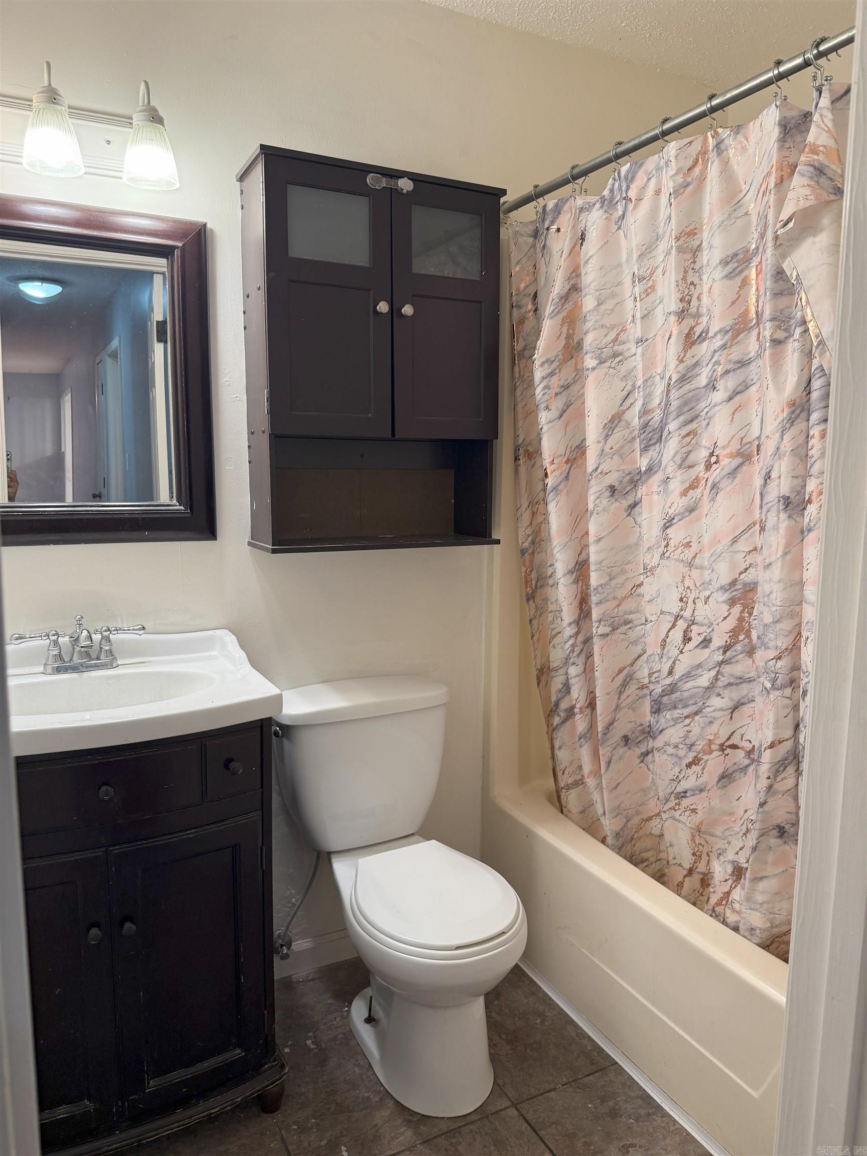 MEADOW LARK SUB - Residential