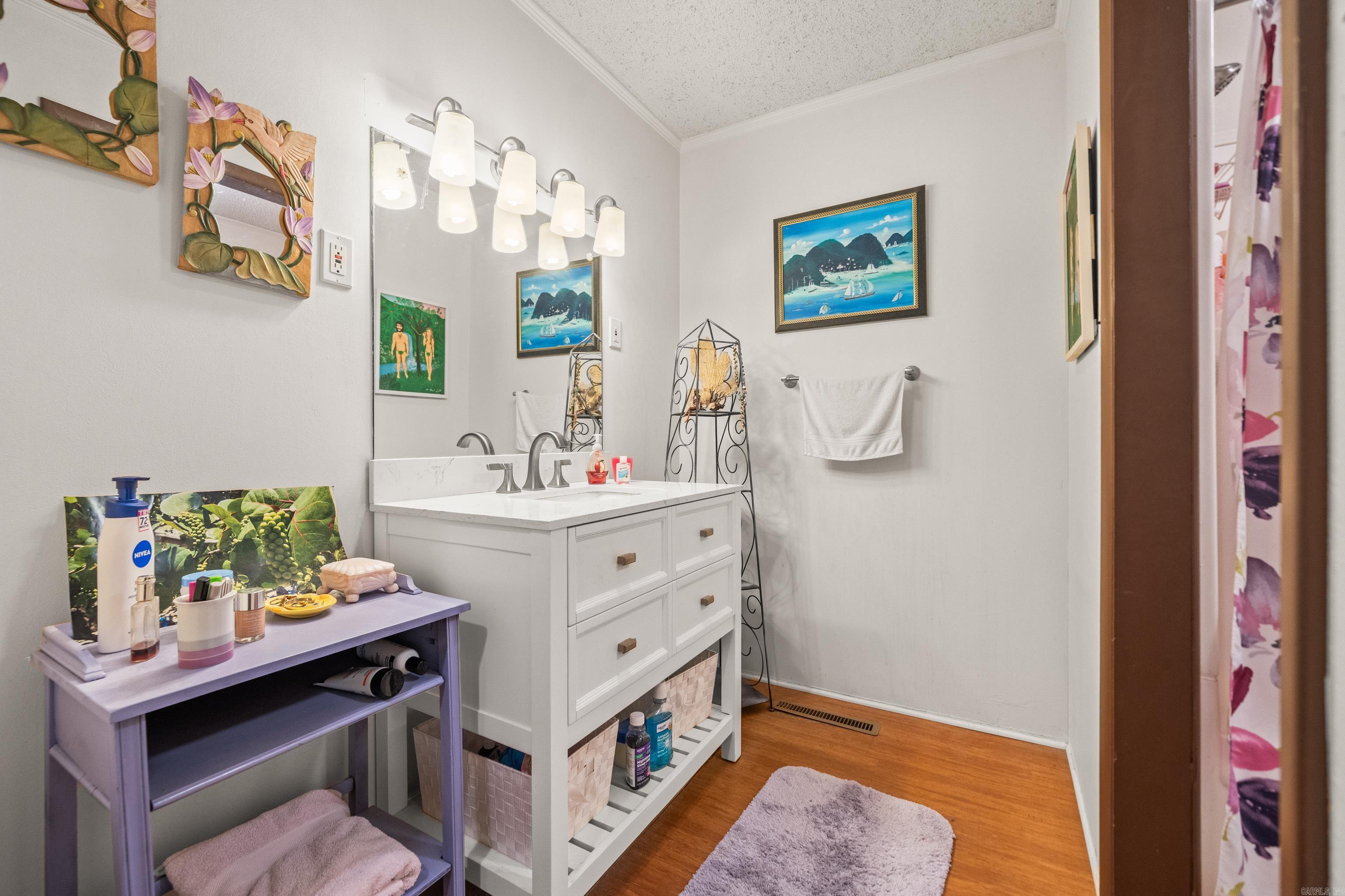 LEDWIDGE - Residential