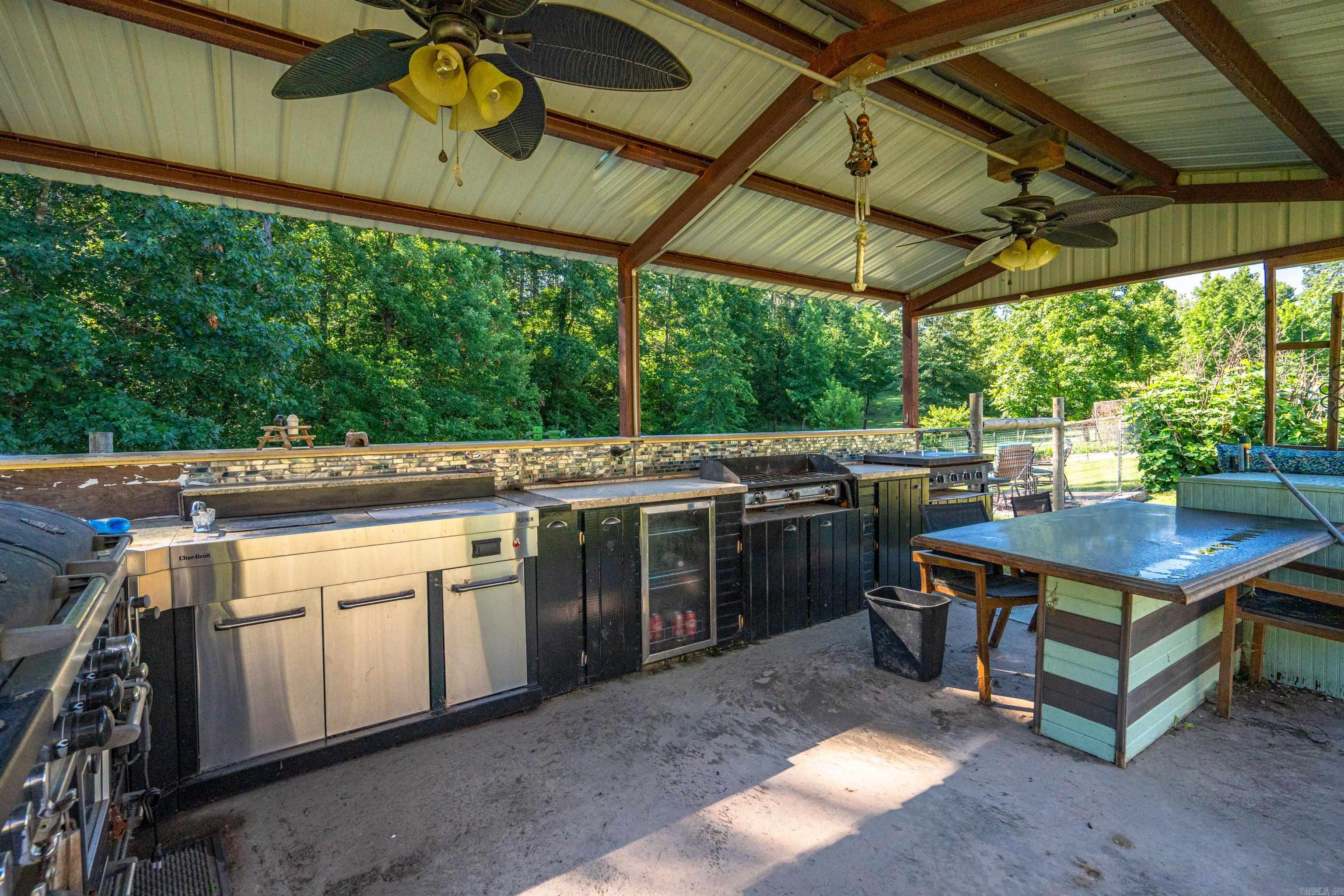 KIRBY LANDING ESTATES - Residential