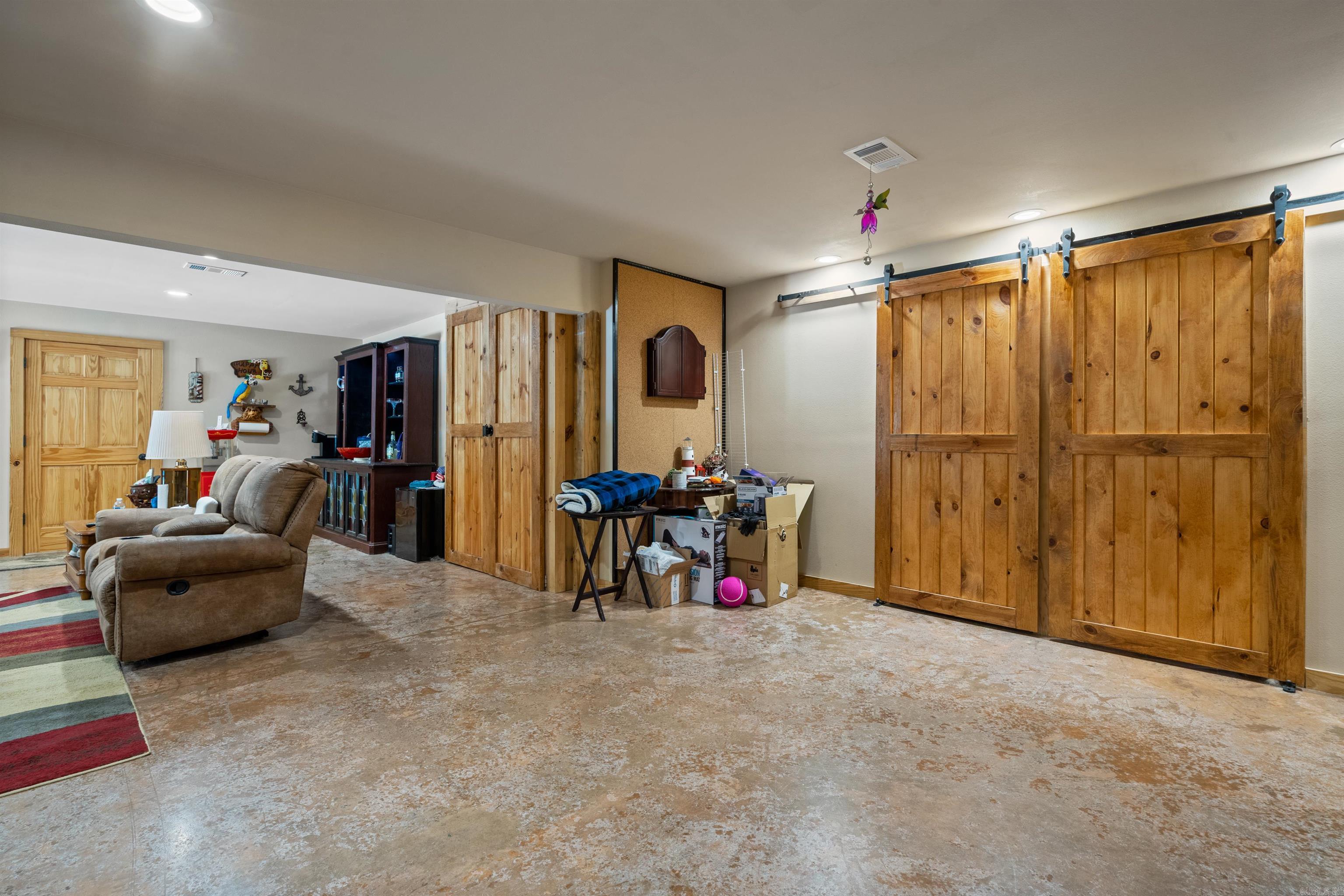 KIRBY LANDING ESTATES - Residential