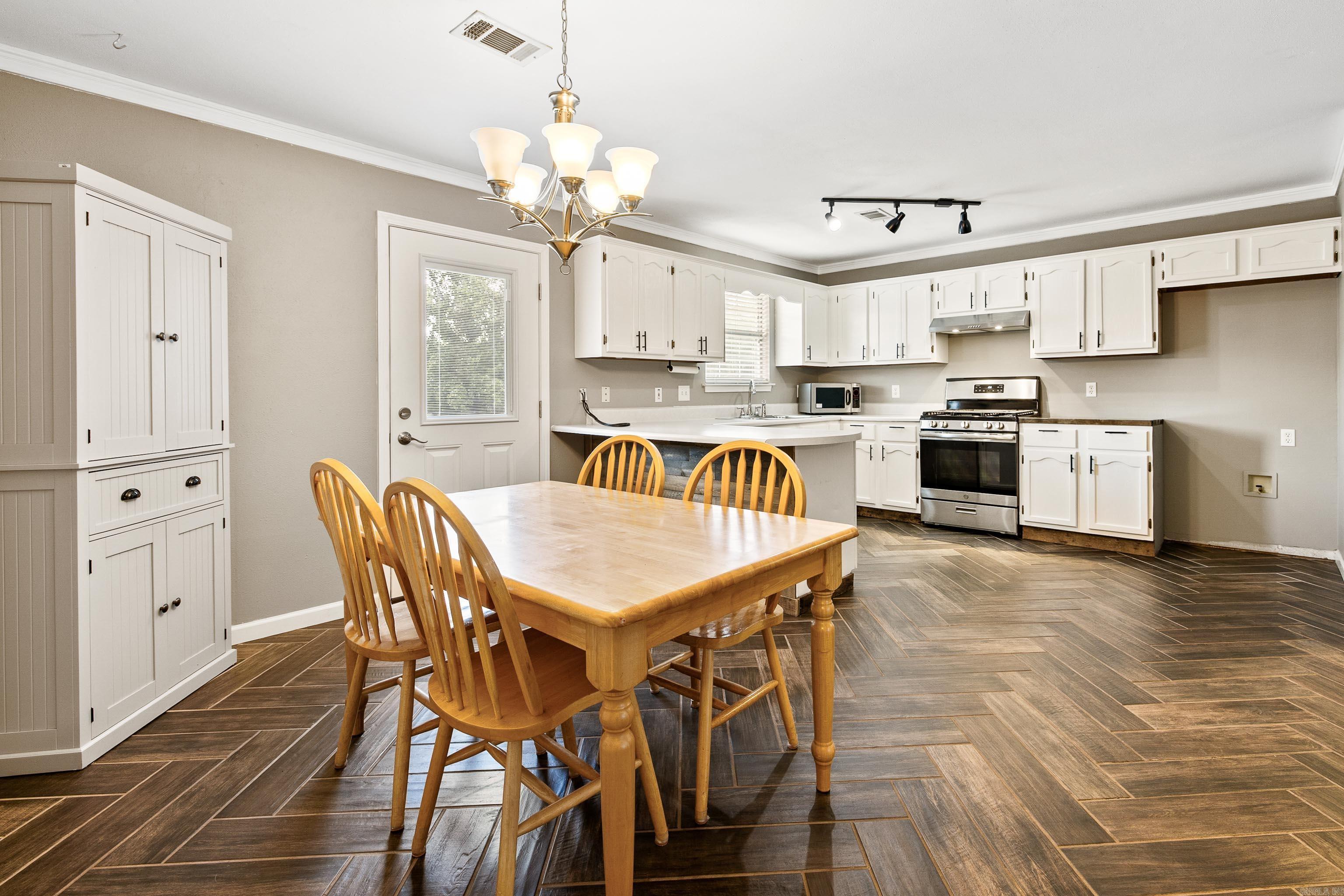 PAWNEE VILLAGE - Residential