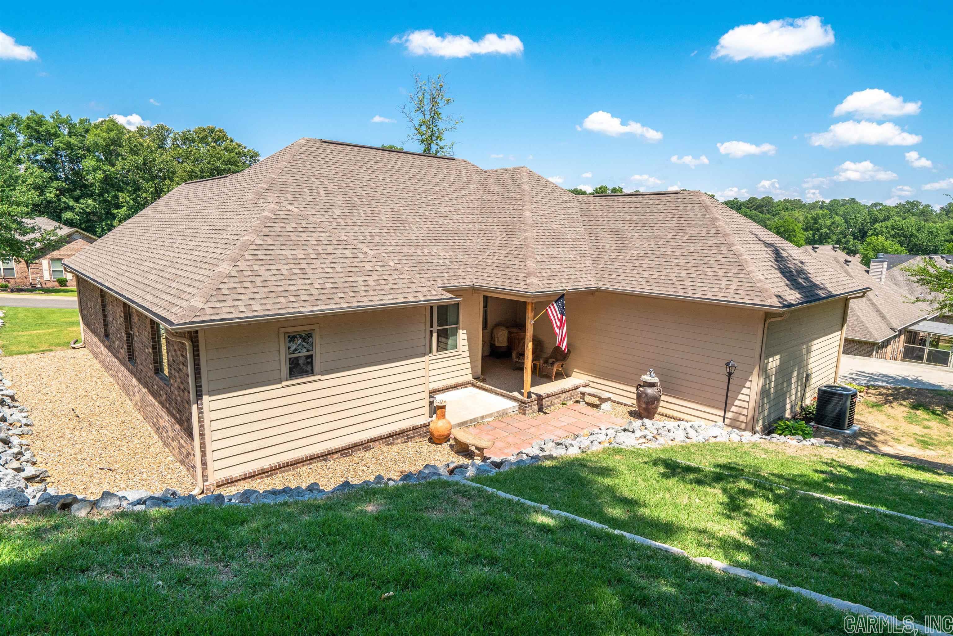 HIGH MEADOW ESTATES - Residential