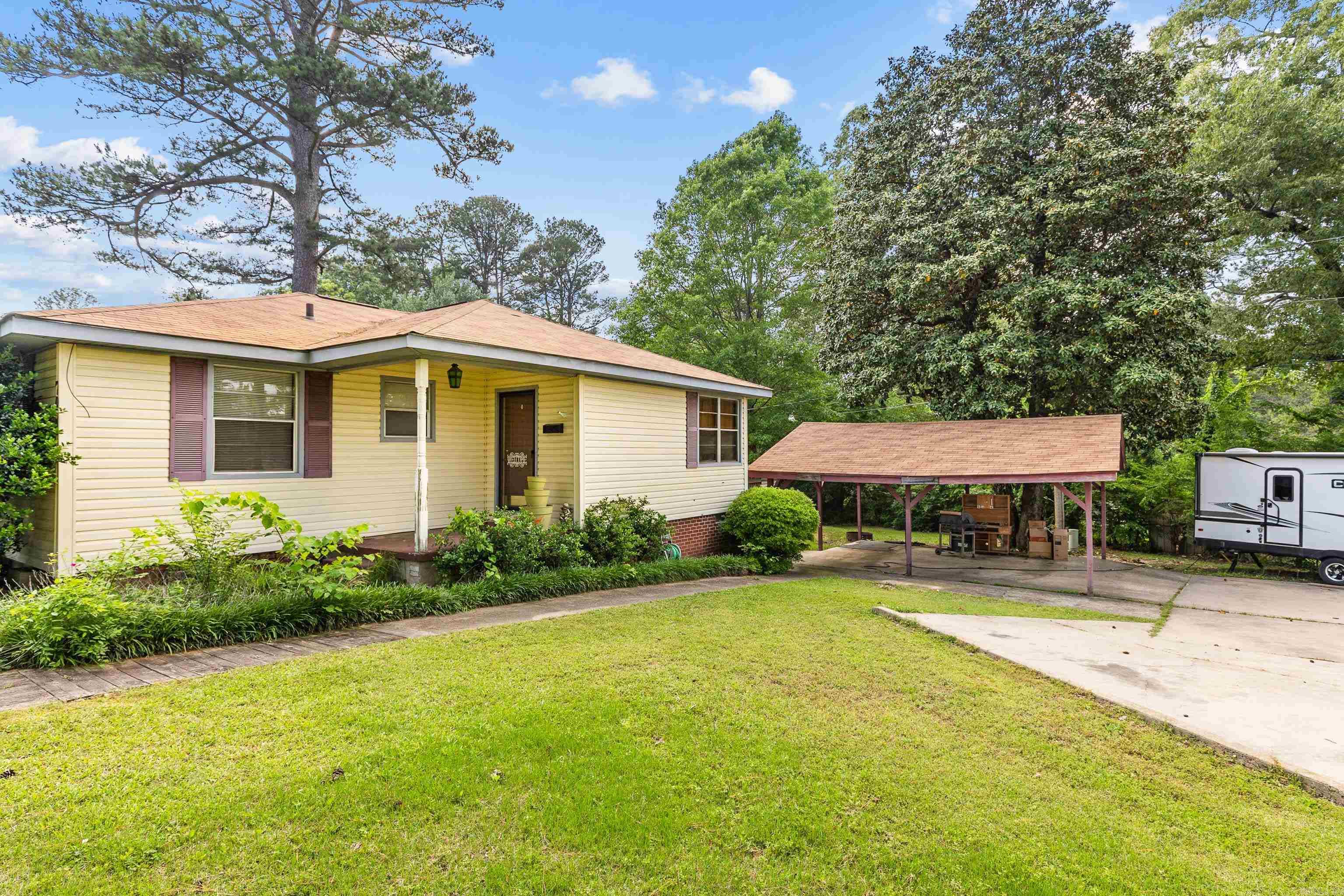 View Benton, AR 72019 property