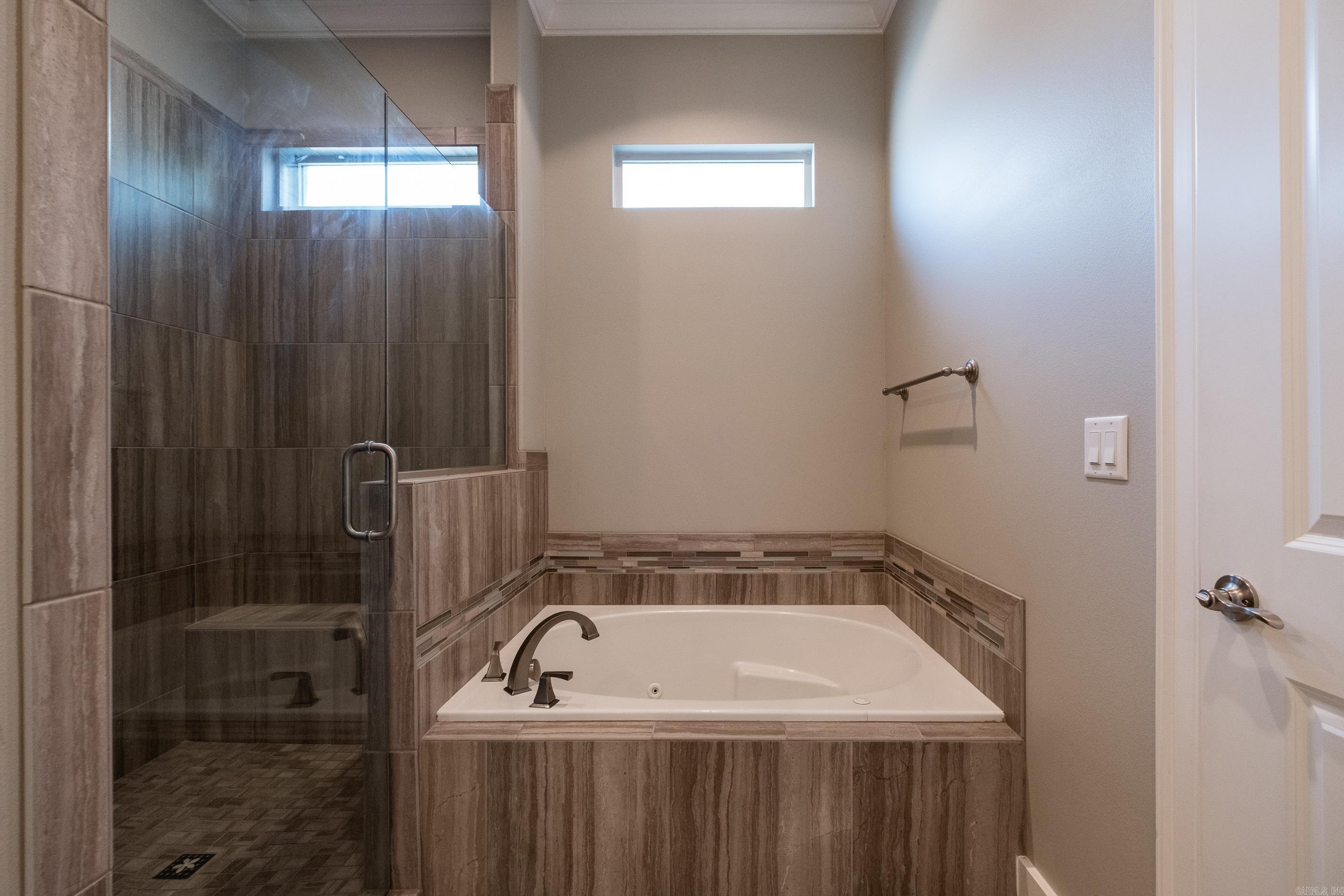 WOODLANDS EDGE - Residential