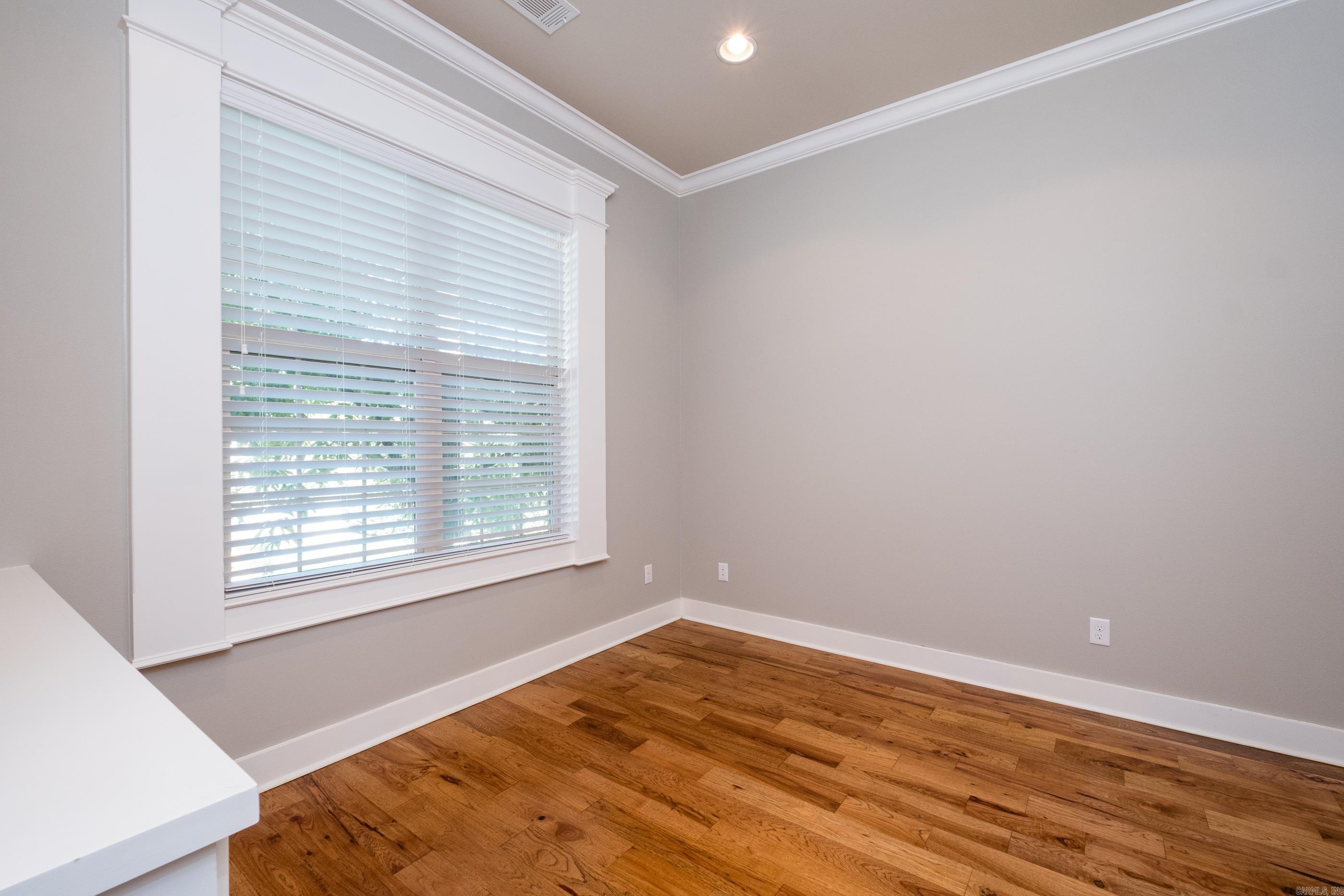 WOODLANDS EDGE - Residential