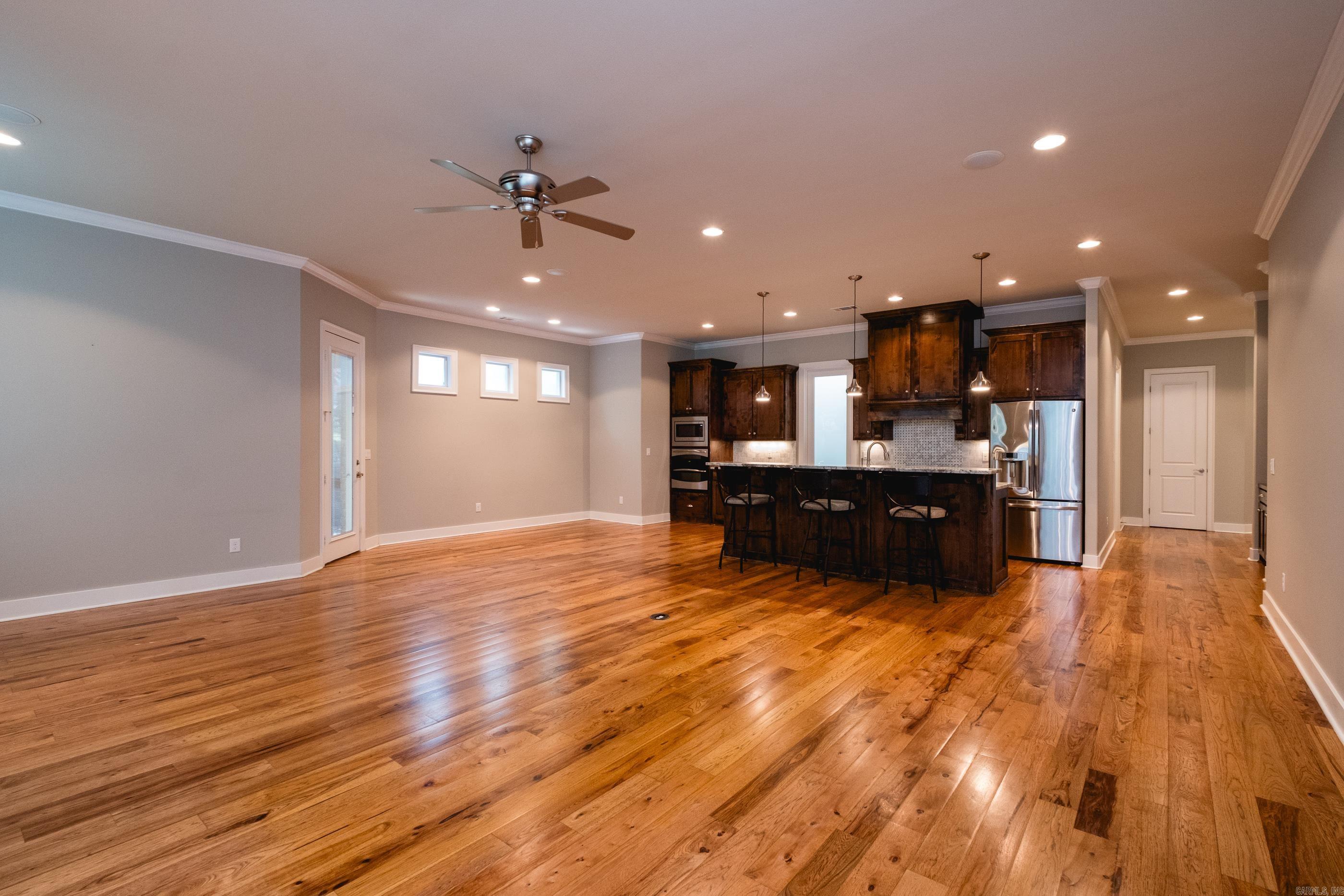 WOODLANDS EDGE - Residential